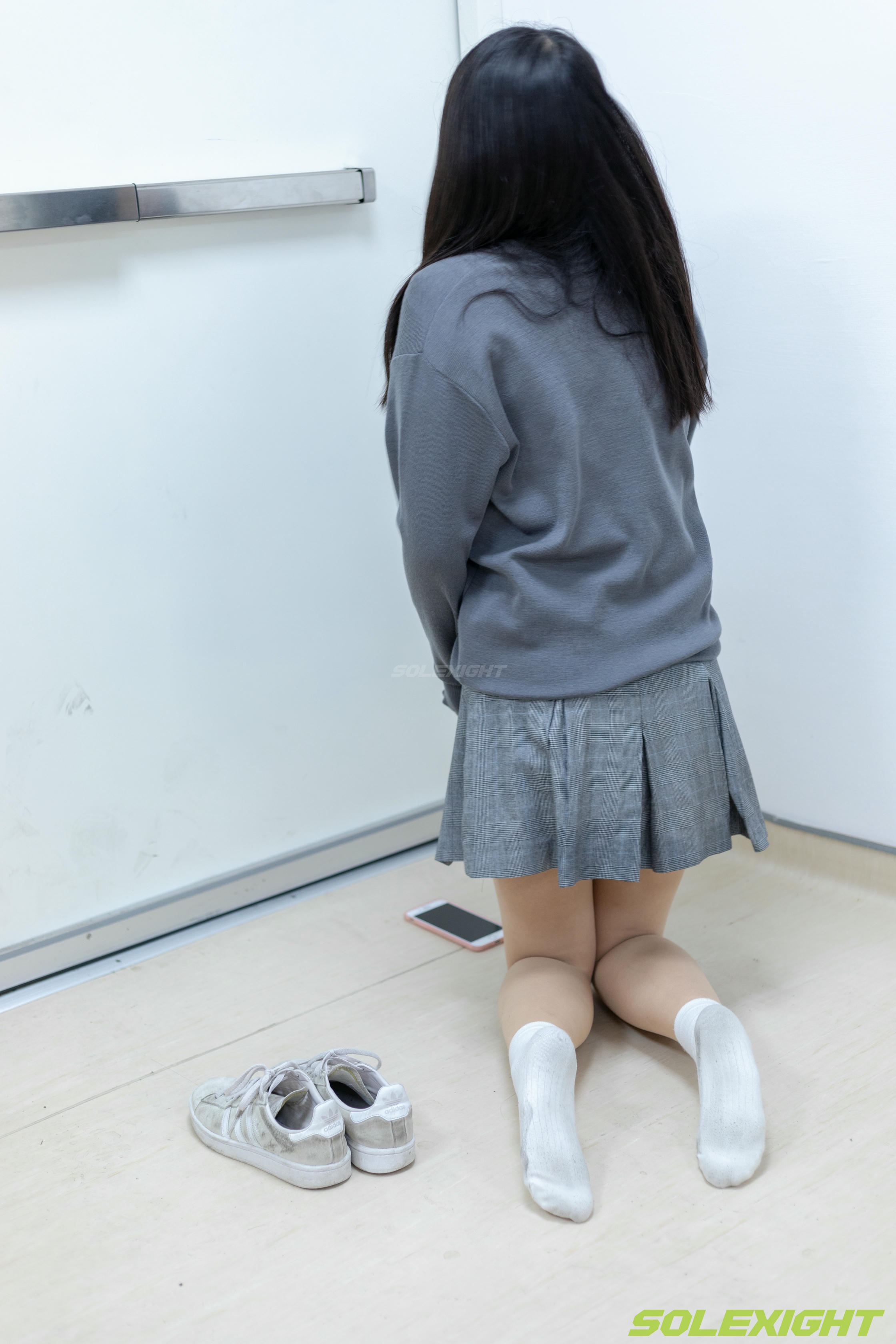 台湾SOLEXIGHT NO.035 Dora 脏臭白袜 丝袜 臭鞋 [90P2V 2.58GB]_第3集