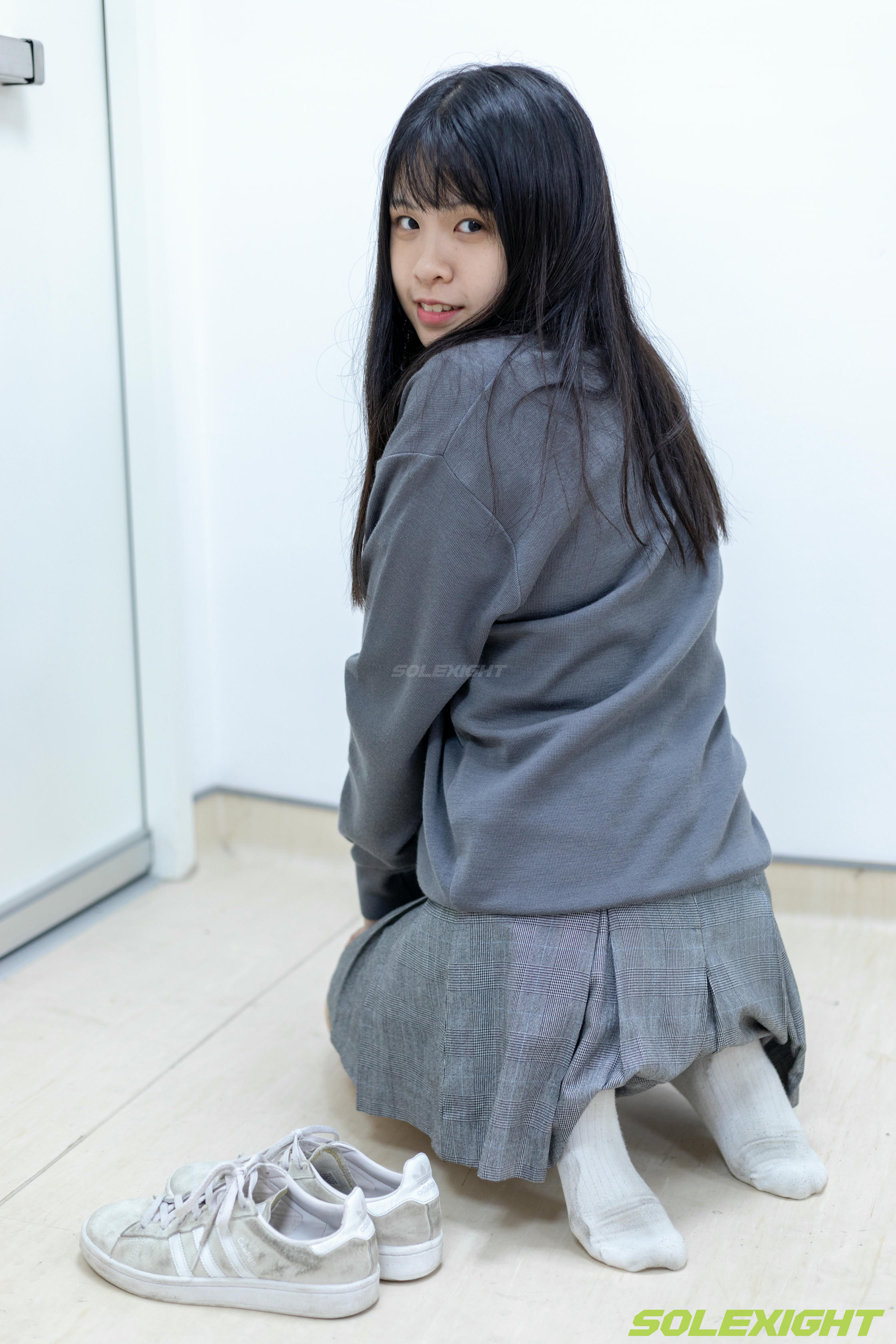 台湾SOLEXIGHT NO.035 Dora 脏臭白袜 丝袜 臭鞋 [90P2V 2.58GB]_第4集