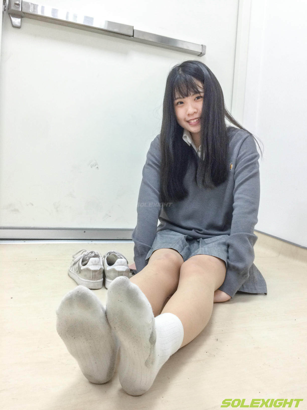 台湾SOLEXIGHT NO.035 Dora 脏臭白袜 丝袜 臭鞋 [90P2V 2.58GB]_第5集
