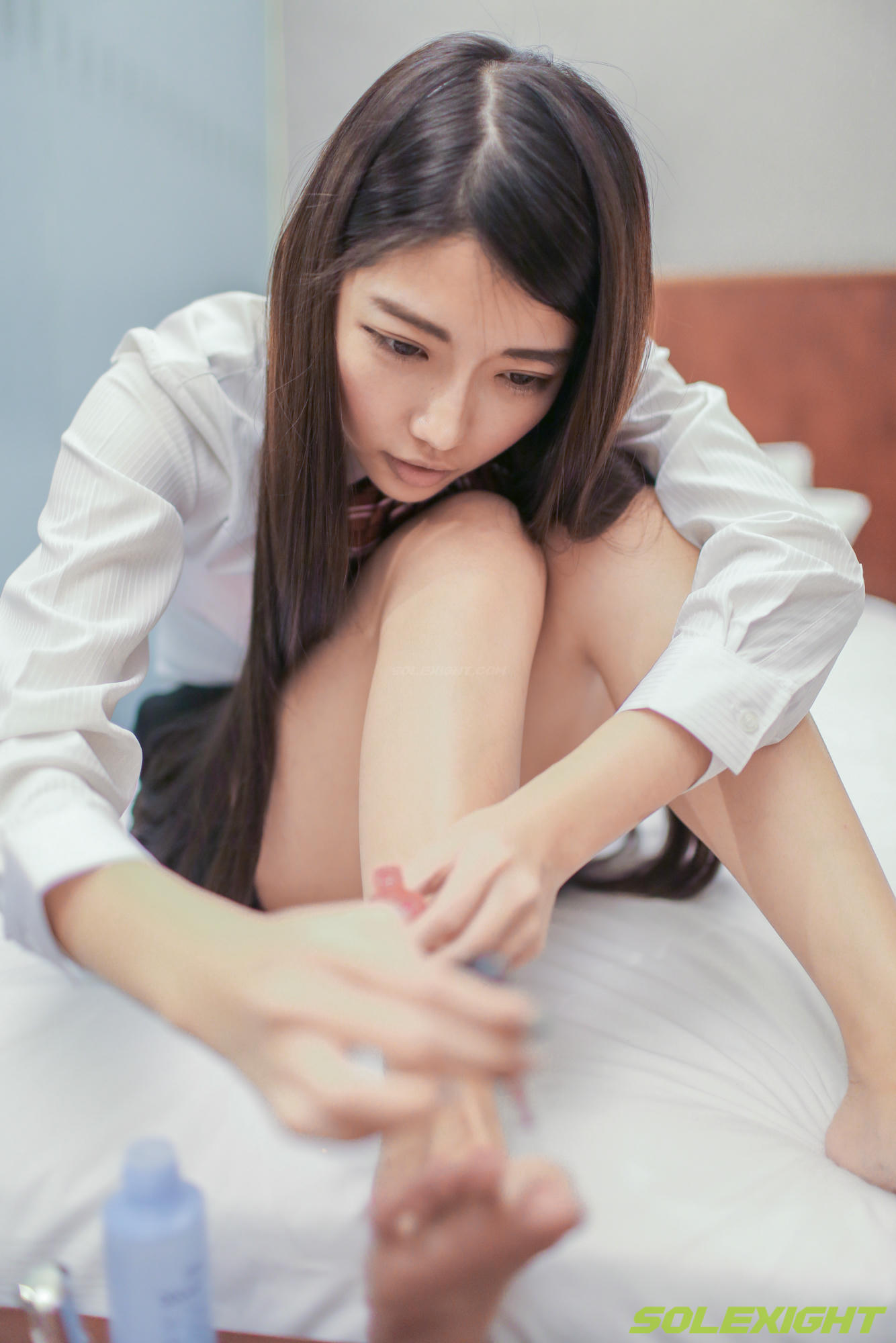 台湾SOLEXIGHT NO.013 De-Picture（正妹职服诱惑浴室洗脚撕开丝袜）（3000PX-270P+1080P-1V）【高配版】_第7集