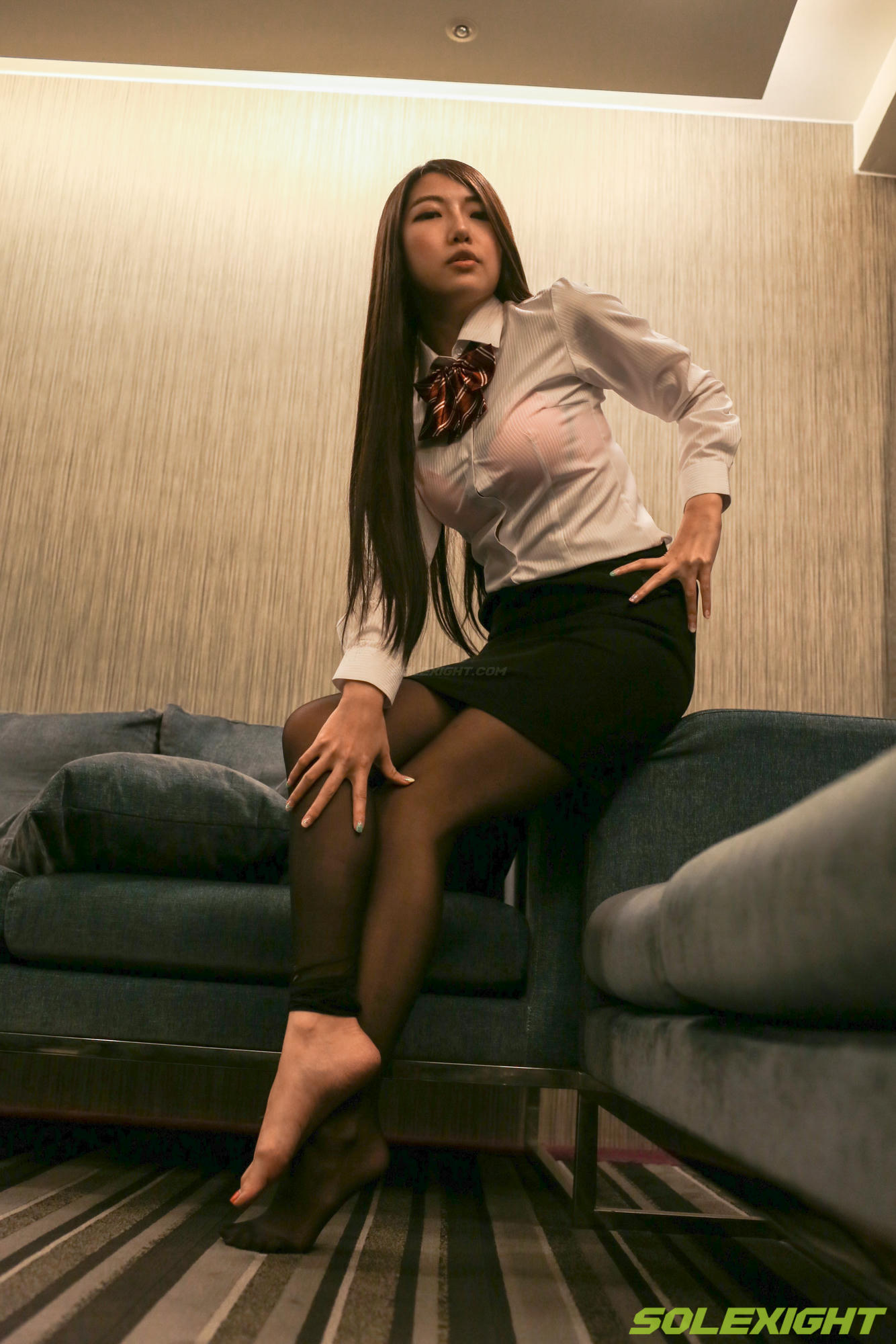 台湾SOLEXIGHT NO.013 De-Picture（正妹职服诱惑浴室洗脚撕开丝袜）（3000PX-270P+1080P-1V）【高配版】_第11集