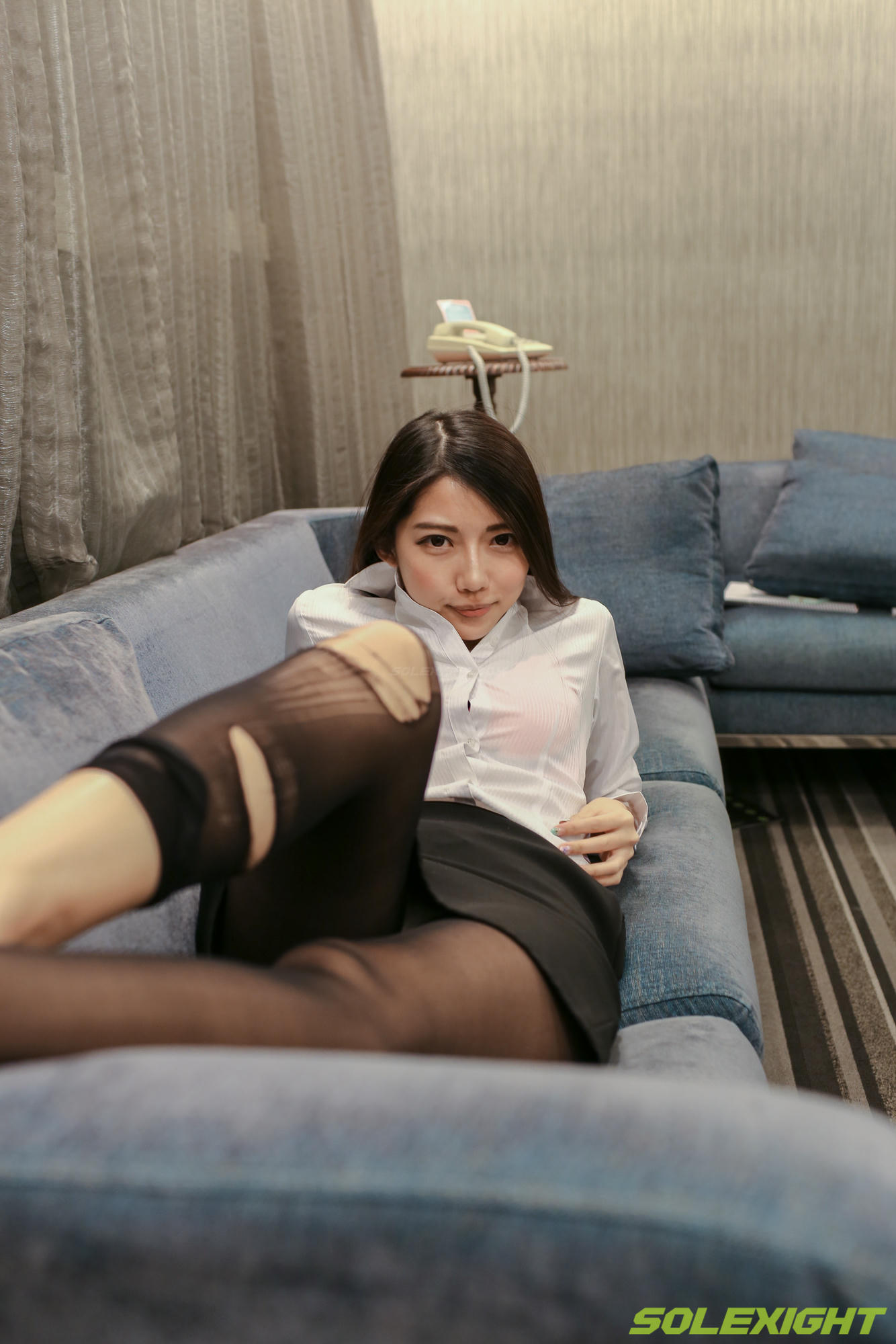 台湾SOLEXIGHT NO.013 De-Picture（正妹职服诱惑浴室洗脚撕开丝袜）（3000PX-270P+1080P-1V）【高配版】_第12集
