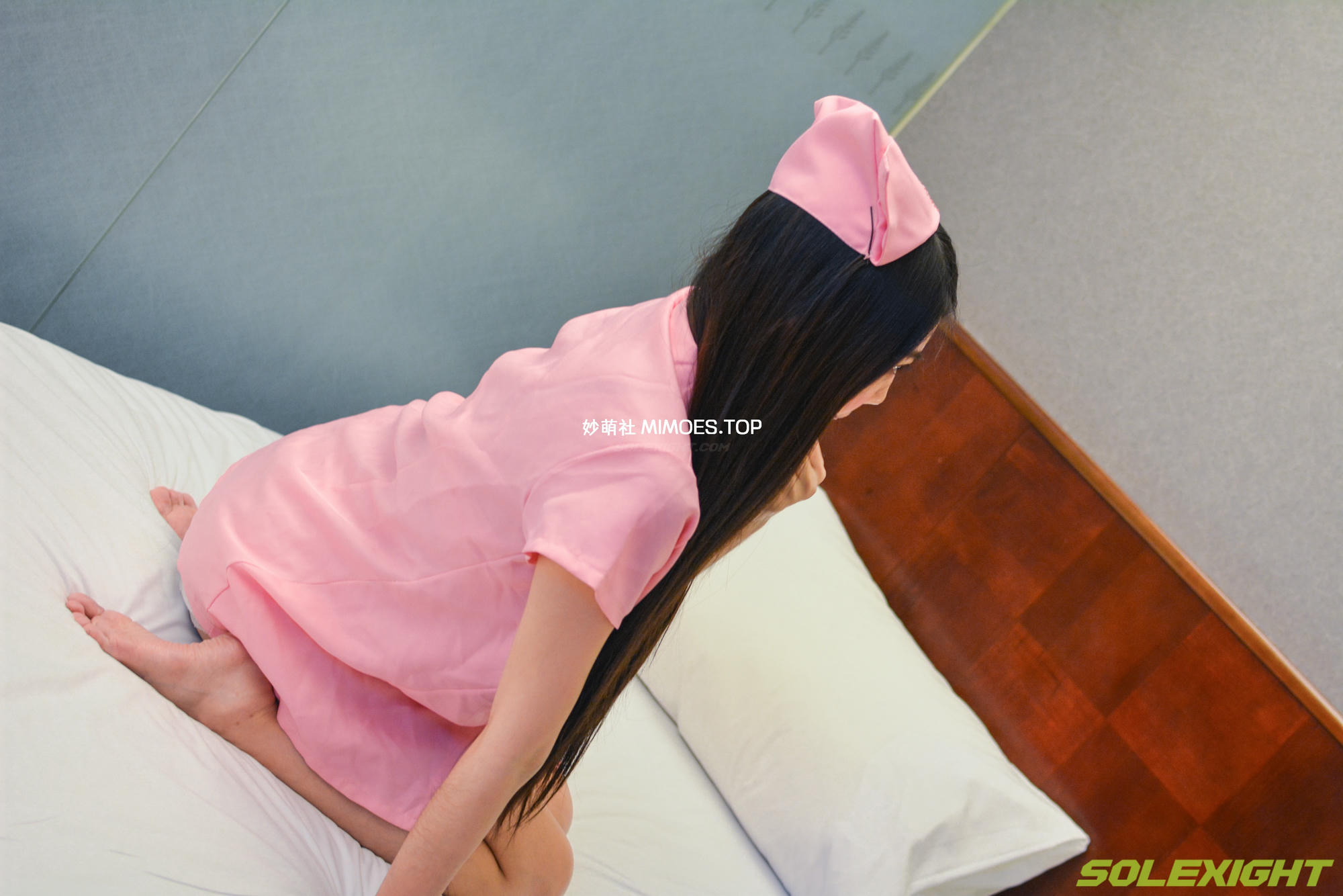 台湾SOLEXIGHT NO.013 De-Picture（正妹职服诱惑浴室洗脚撕开丝袜）（3000PX-270P+1080P-1V）【高配版】_第2集