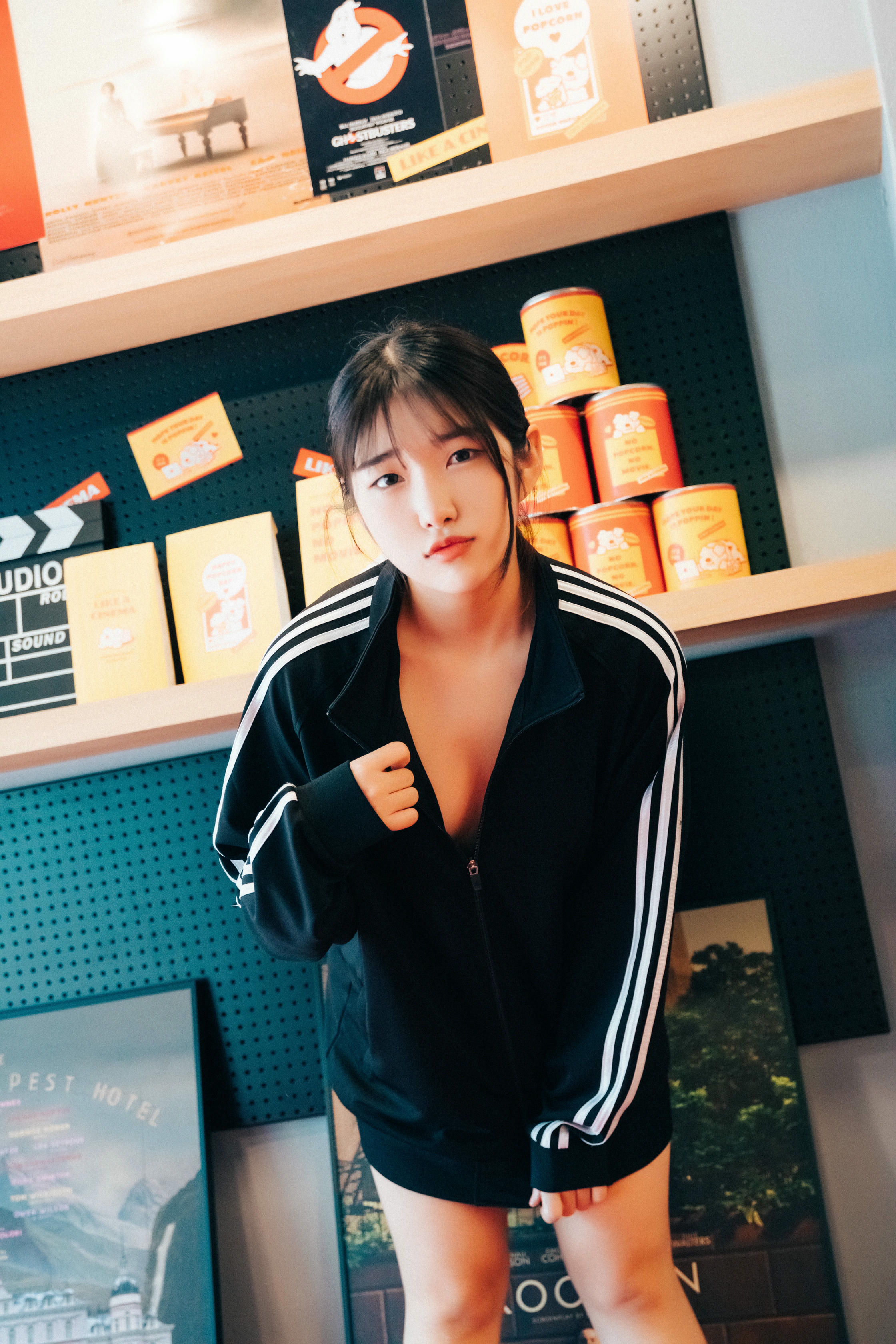韩国美女-054_Loozy Sonson (손손) Cinema girl_S.ver [123P-944MB]-Cinema girl_第1集