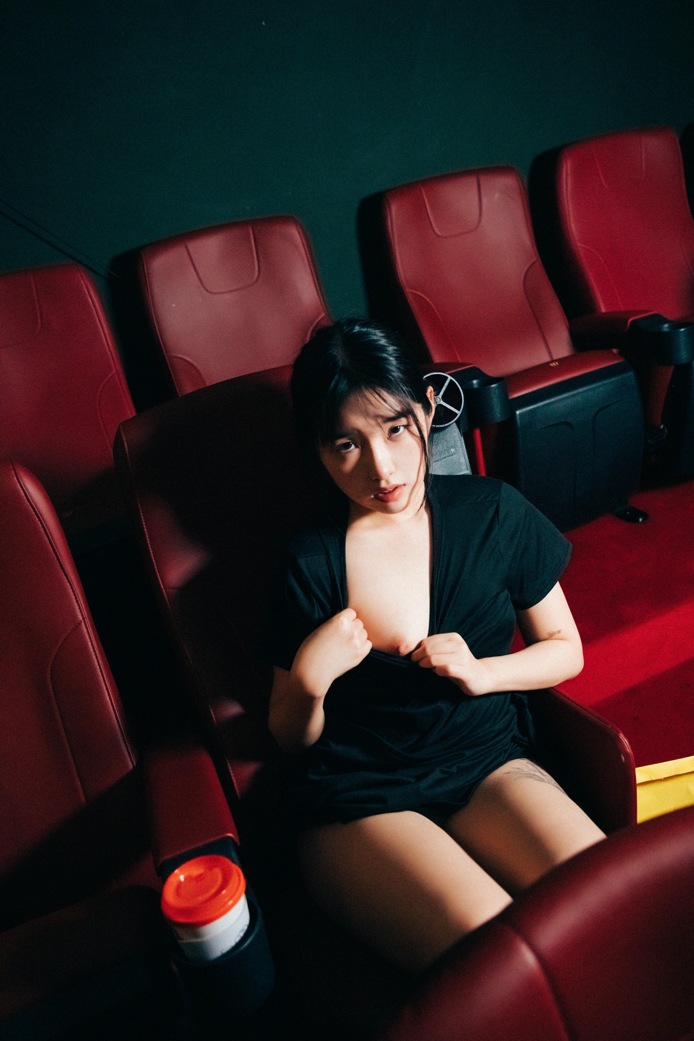 韩国美女-054_Loozy Sonson (손손) Cinema girl_S.ver [123P-944MB]-S version_第1集
