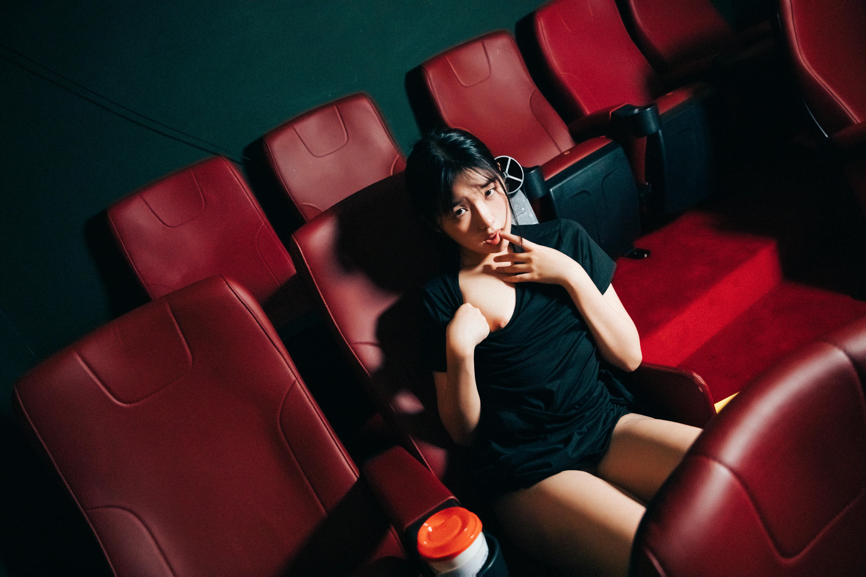 韩国美女-054_Loozy Sonson (손손) Cinema girl_S.ver [123P-944MB]-S version_第1集