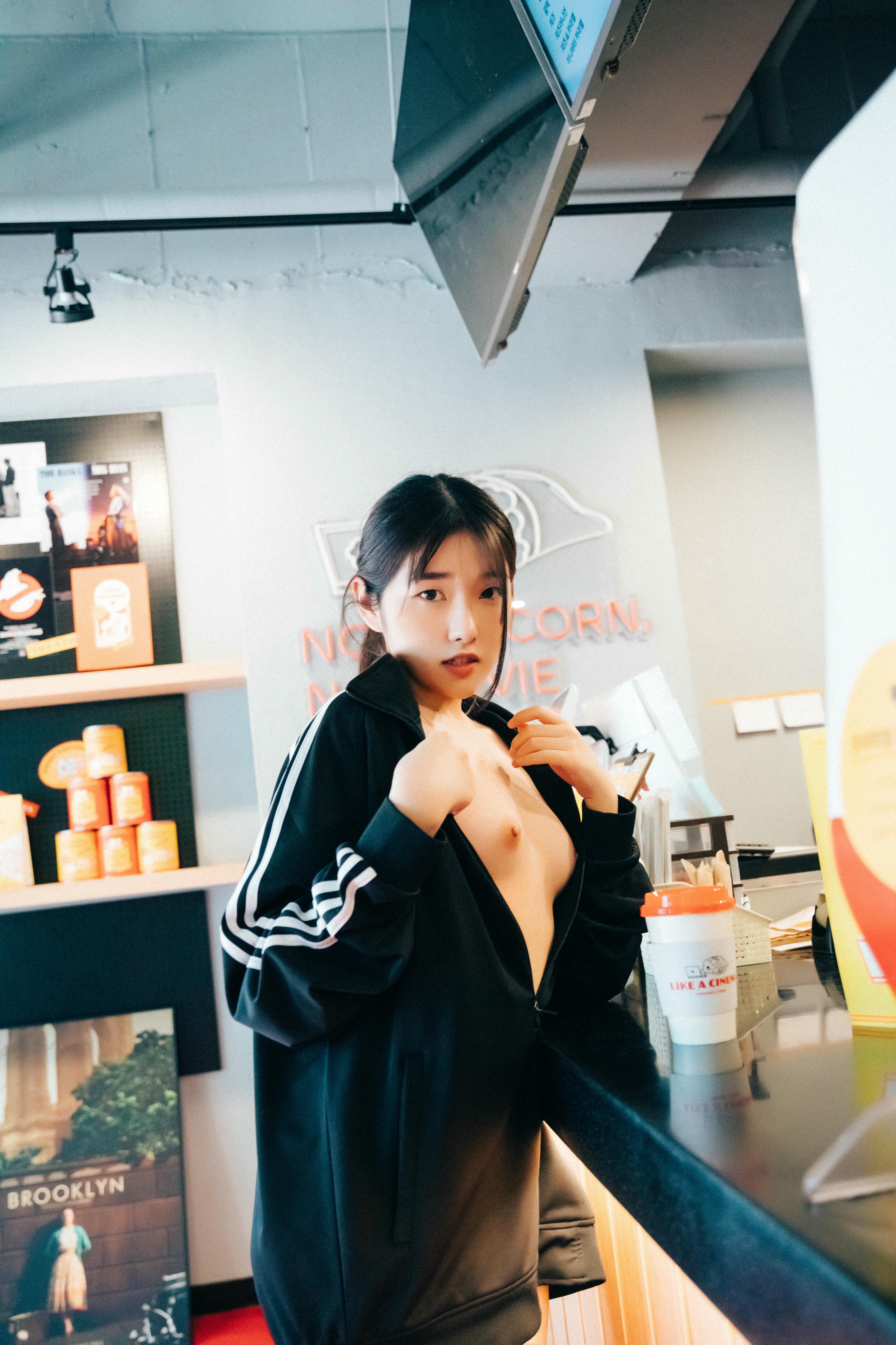 韩国美女-054_Loozy Sonson (손손) Cinema girl_S.ver [123P-944MB]-S version_第1集