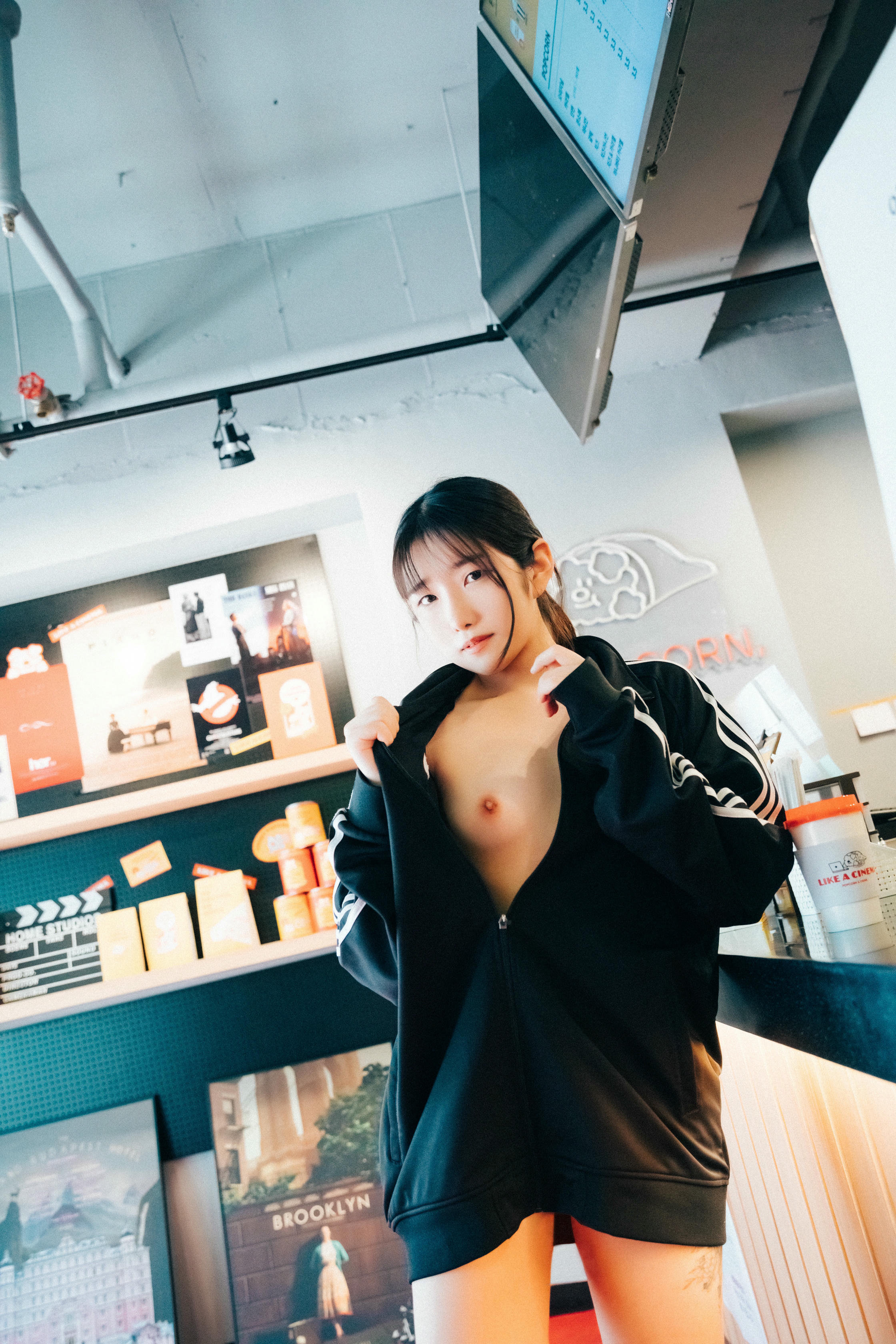 韩国美女-054_Loozy Sonson (손손) Cinema girl_S.ver [123P-944MB]-S version_第1集