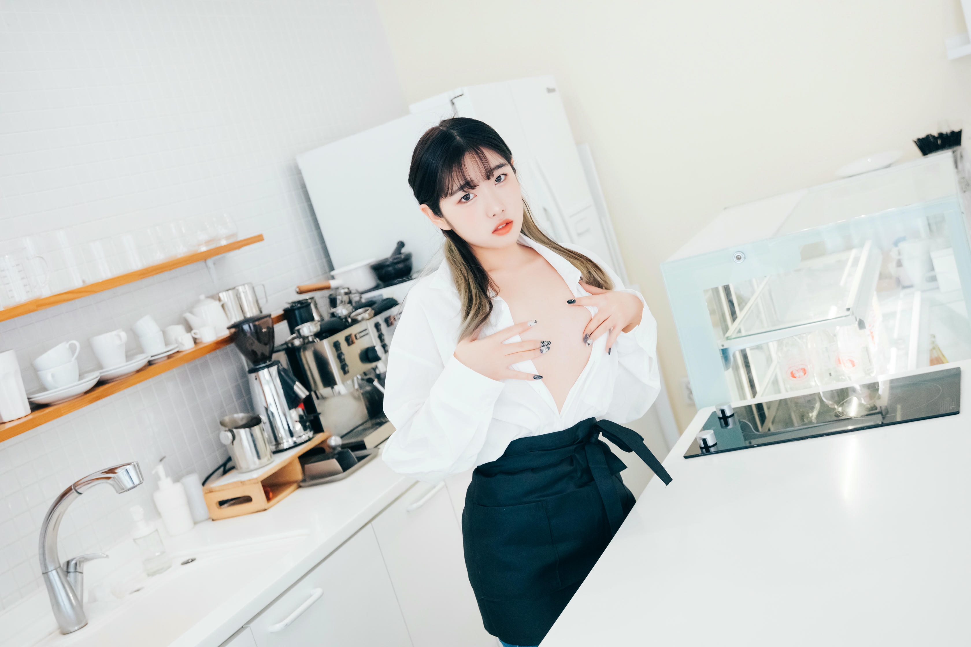 韩国美女-028_Loozy SonSon Nude Apron [111P 1.42GB]-Nude Apron_第5集