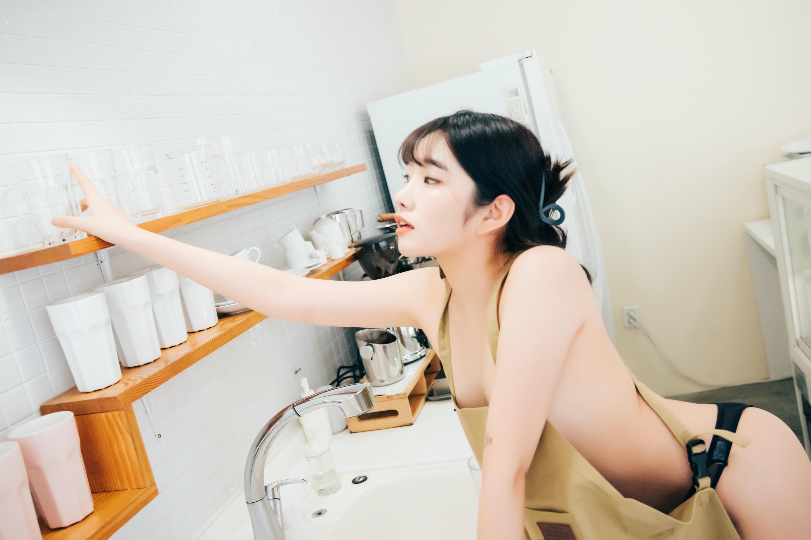 韩国美女-028_Loozy SonSon Nude Apron [111P 1.42GB]-Nude Apron_第3集