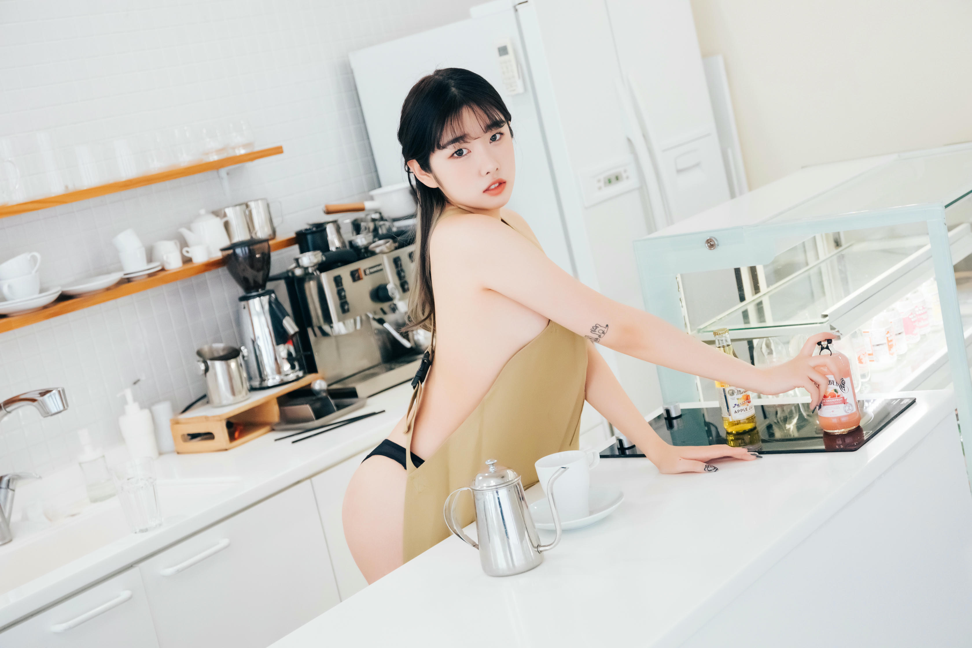 韩国美女-028_Loozy SonSon Nude Apron [111P 1.42GB]-Nude Apron_第3集