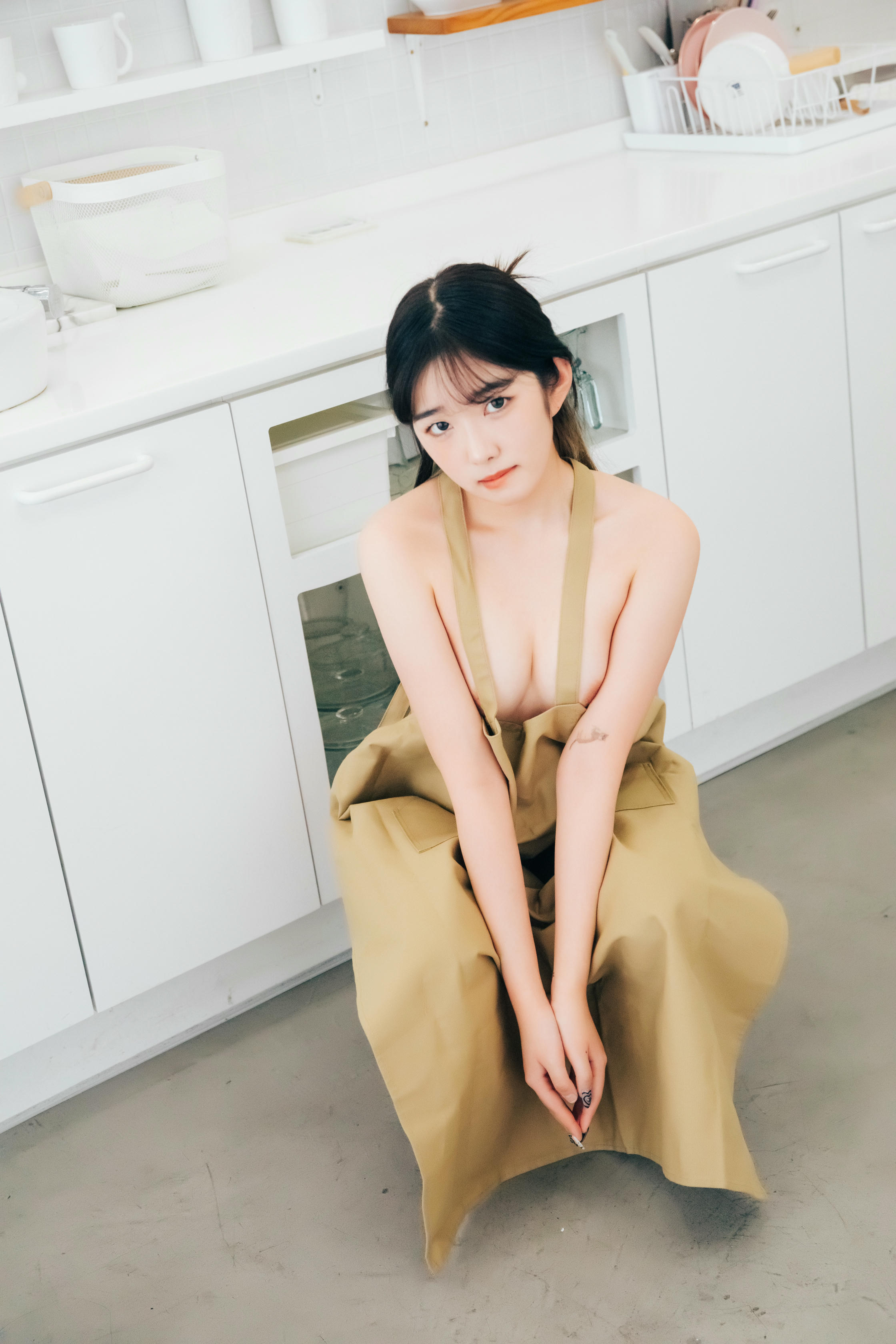 韩国美女-028_Loozy SonSon Nude Apron [111P 1.42GB]-S version_第1集