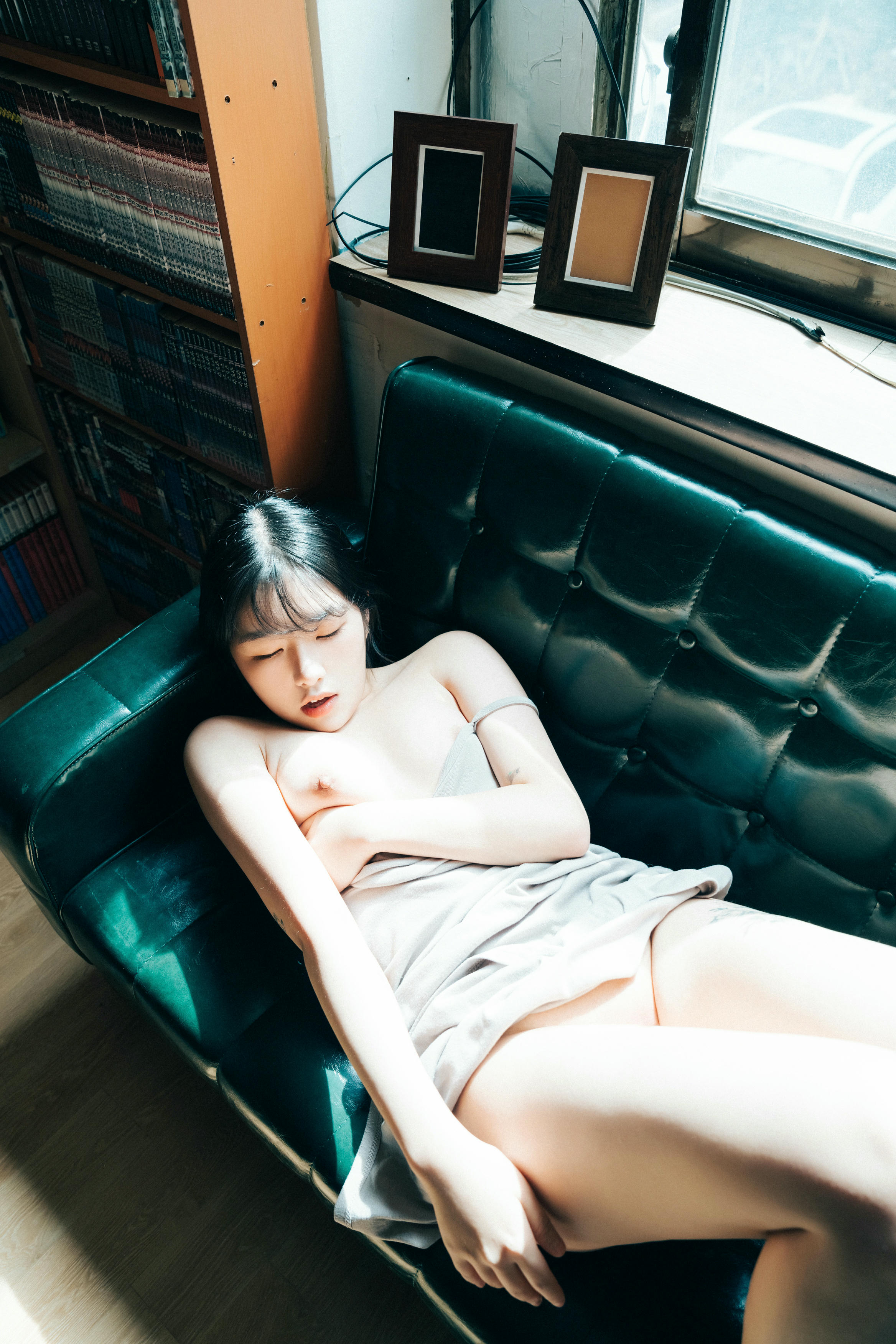 韩国美女-Sonson NO.048 Loozy (손손) Comic Shop Girl [112P／1.98GB]-s version_第2集