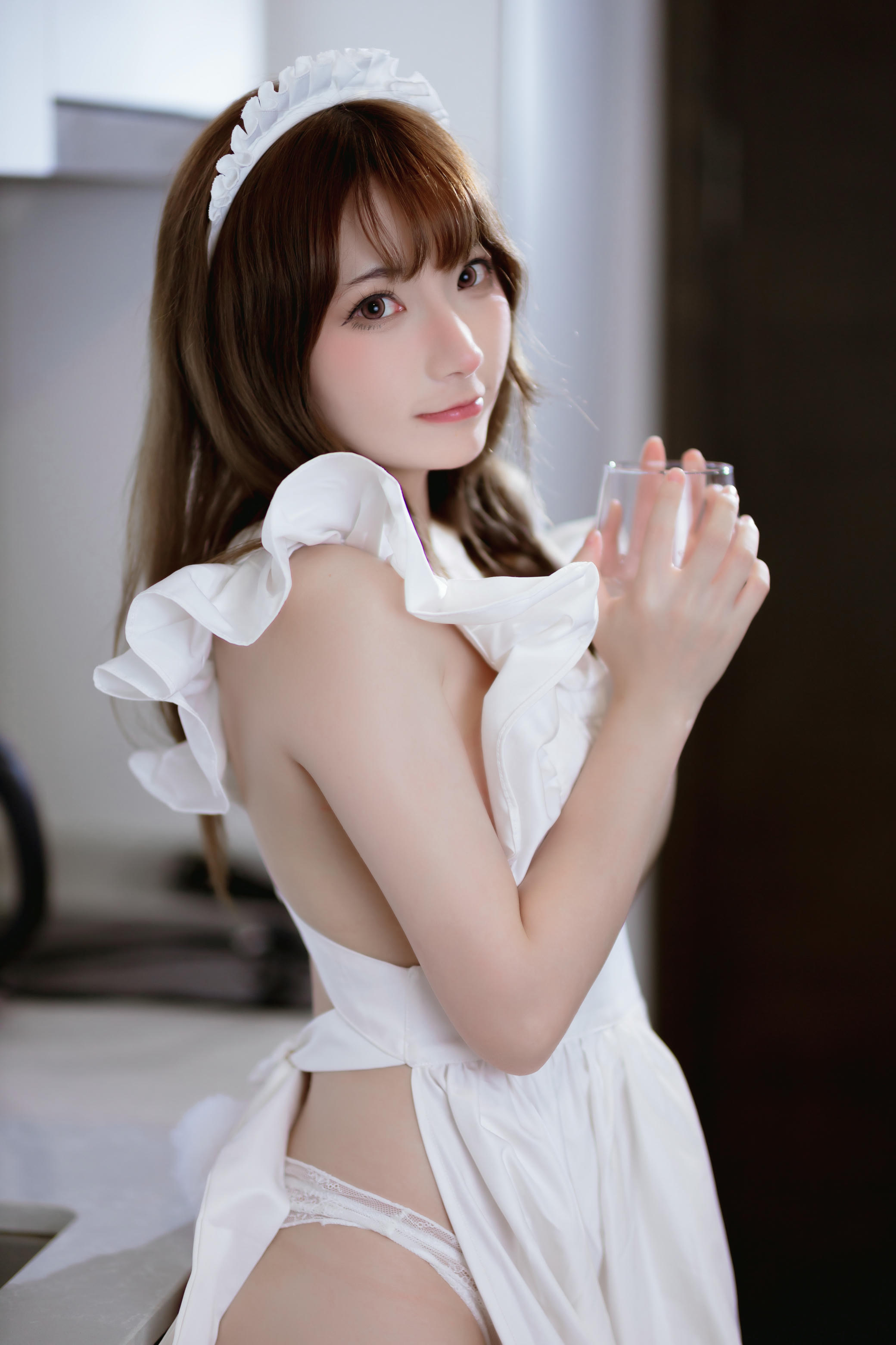 是三不是世w NO.004 裸体围裙 [62P 747MB]_第1集