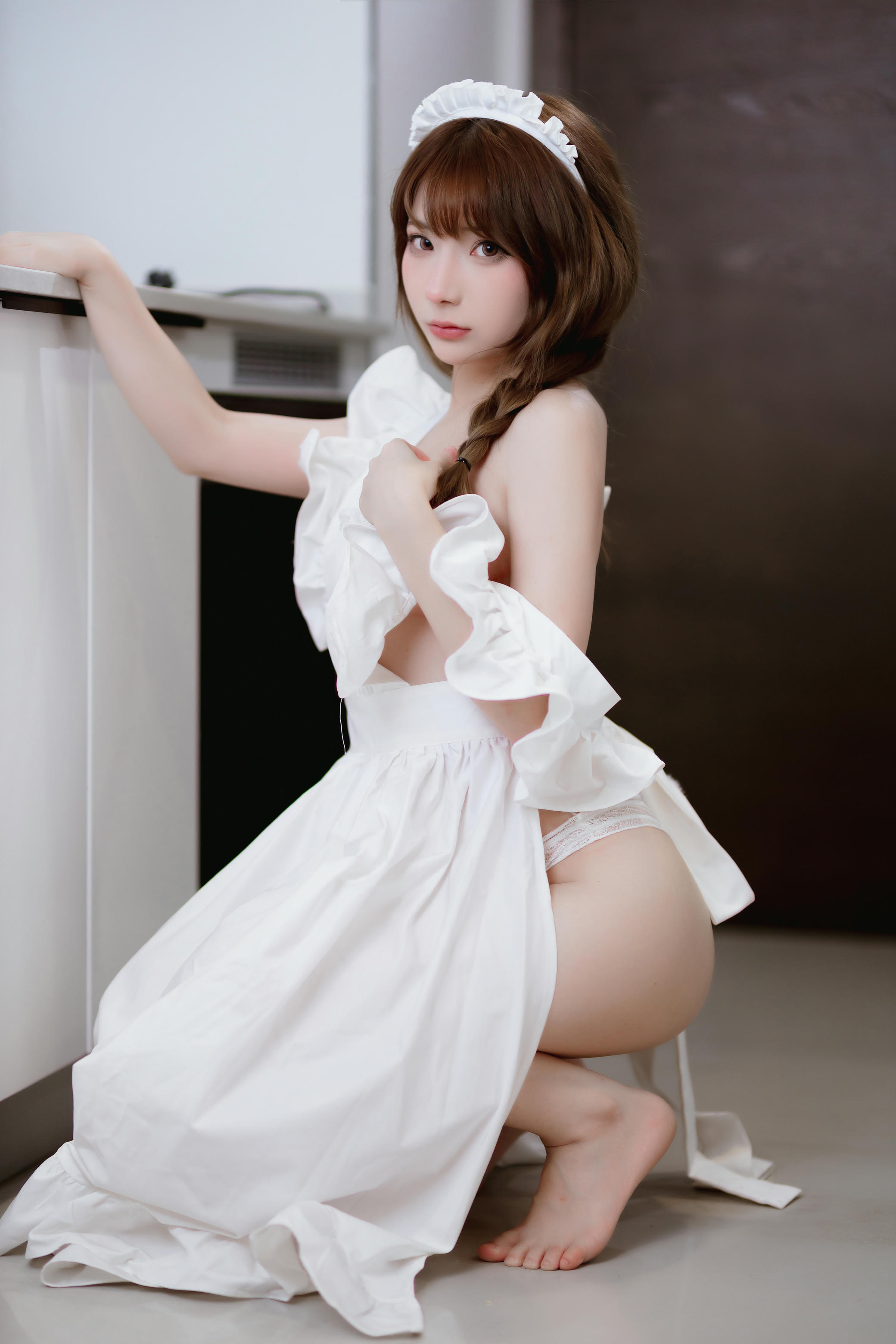 是三不是世w NO.004 裸体围裙 [62P 747MB]_第2集
