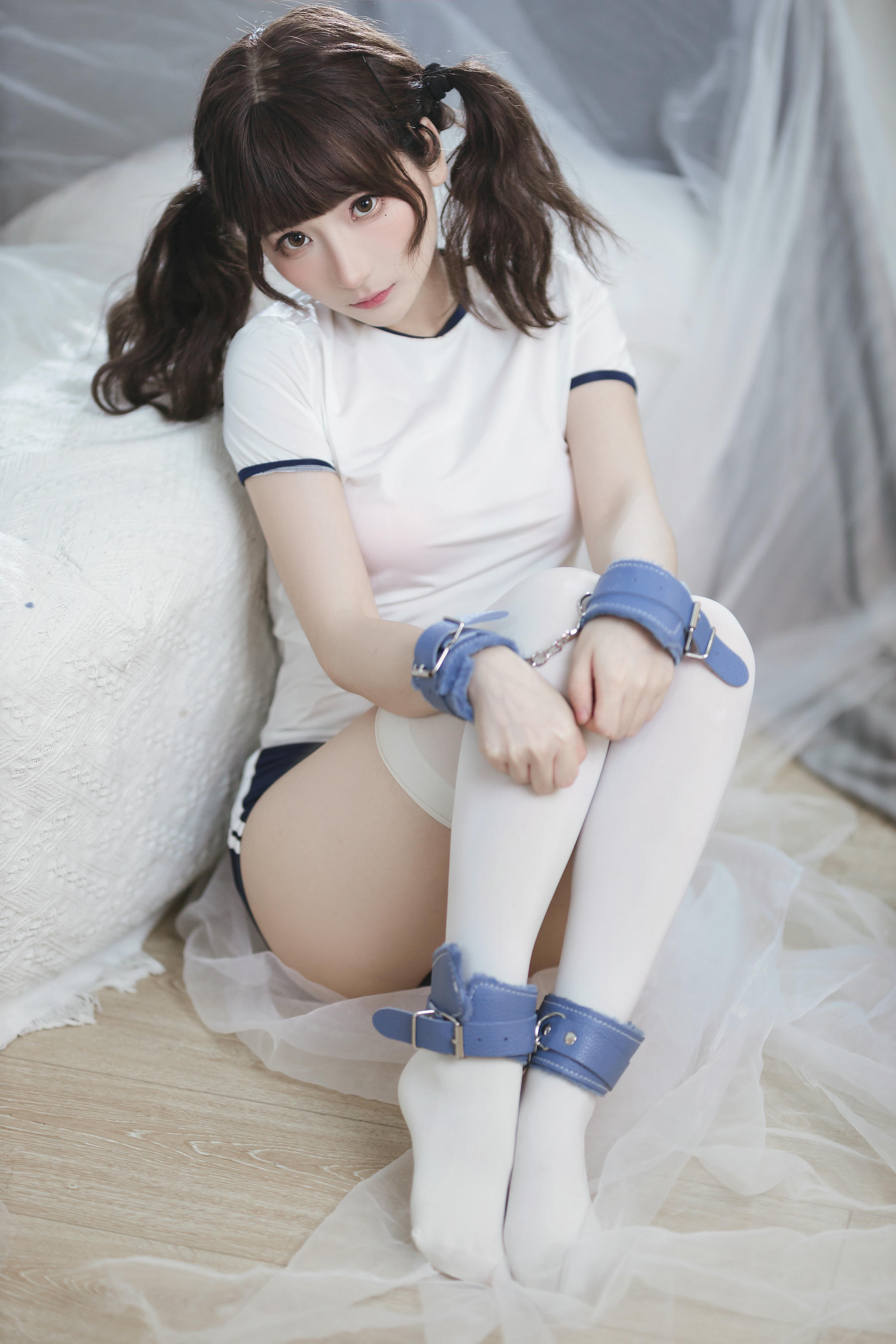 是三不是世w NO.005 束缚[37P527MB]_第2集
