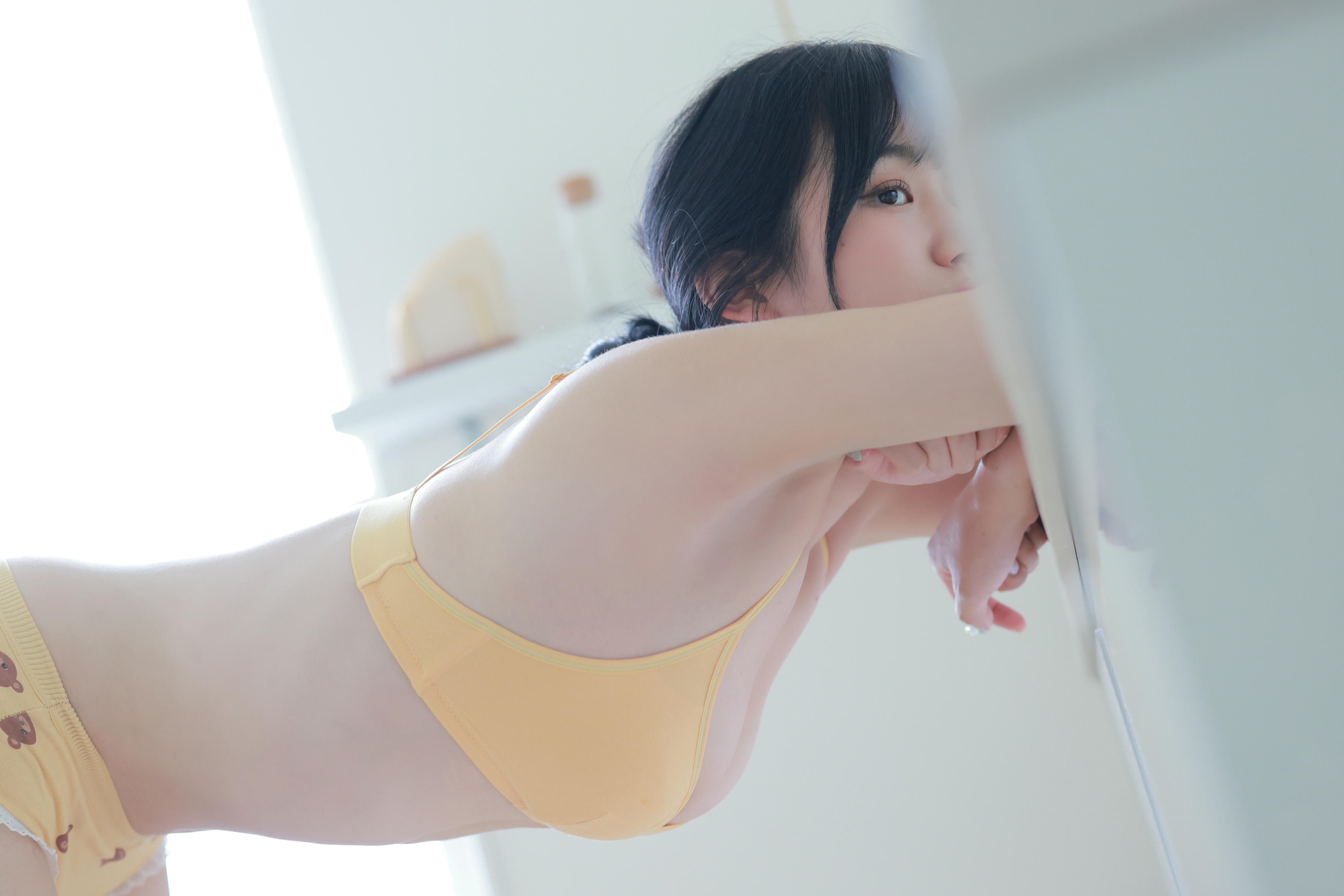 韩国写真机构-SWEETBOX NO.024 SWTB Vol.18 CREAM YUI [228P+3V／4.19GB]_第2集