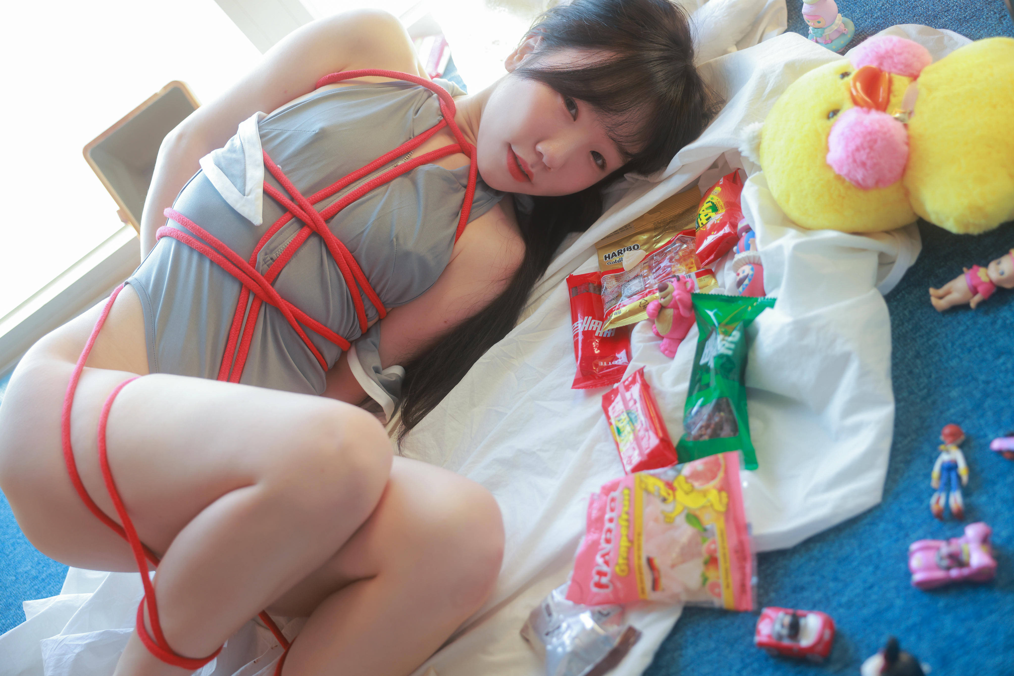 韩国写真机构-SWEETBOX NO.028 Yeri Packaging girl [279P+5V／8GB]_第9集