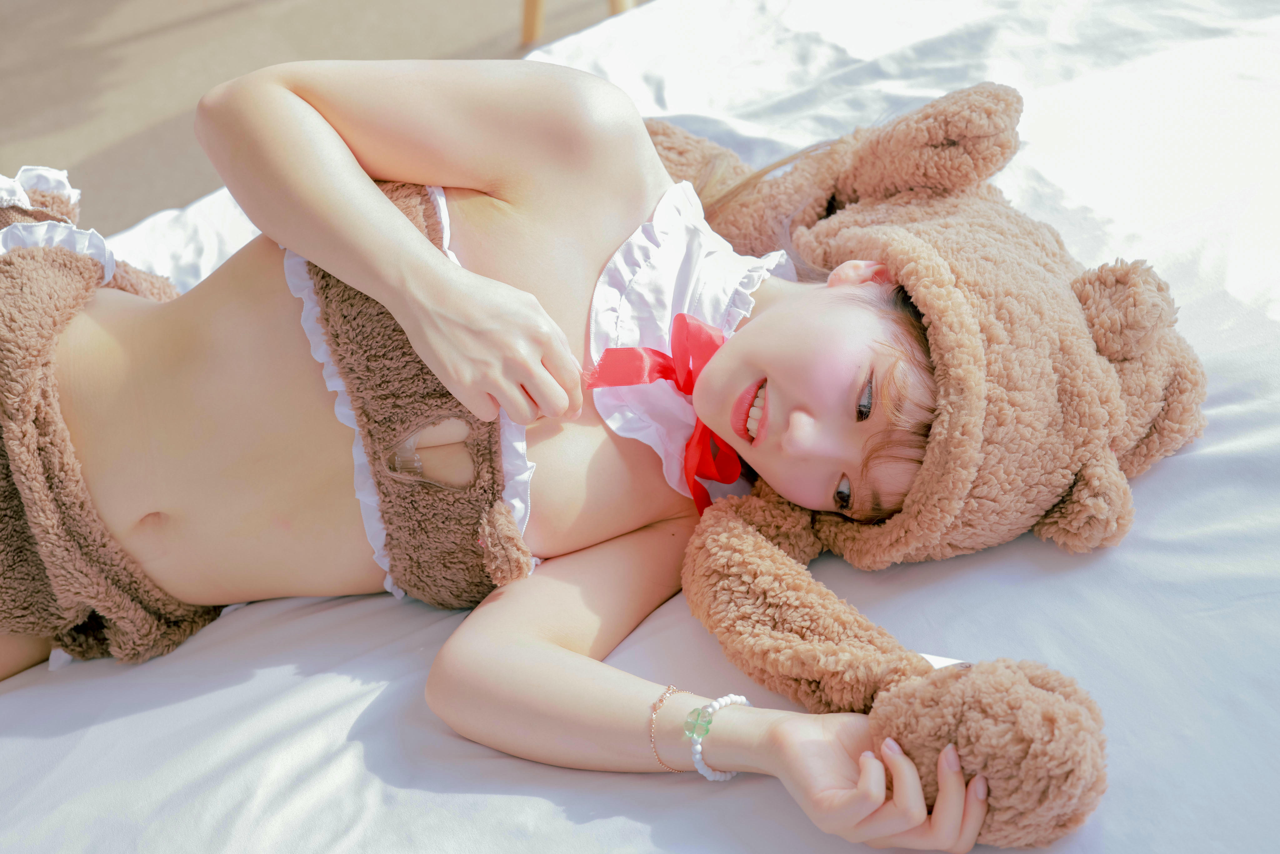 韩国写真机构-SWEETBOX NO.030 SWTB Vol.20 Raccoon spirit YOONVELY [198P+3V／3.20GB]_第1集