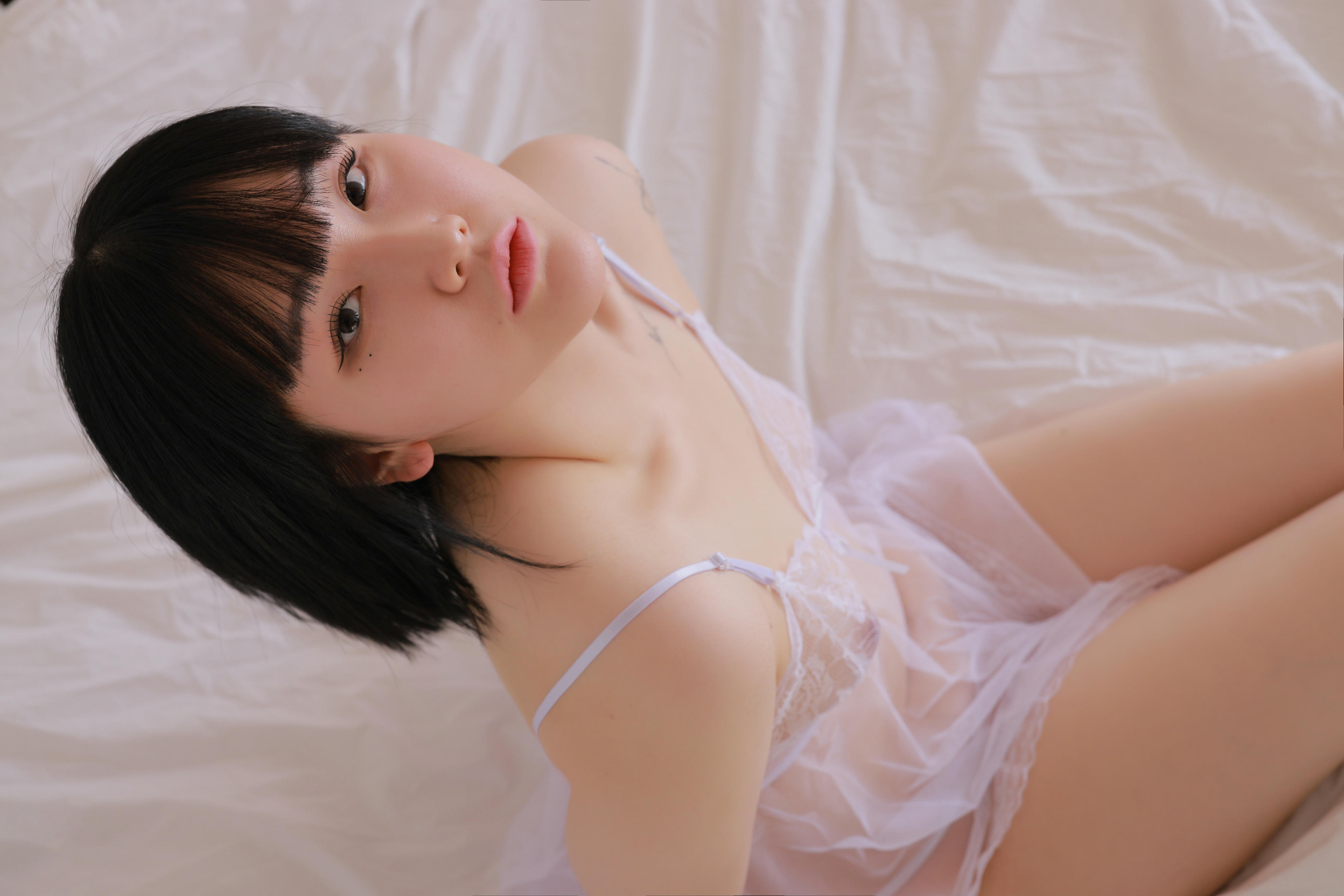 韩国写真机构-SWEETBOX NO.041 Yeonjju Vol.31 Home Alone [88P+4V／1.83GB]_第2集