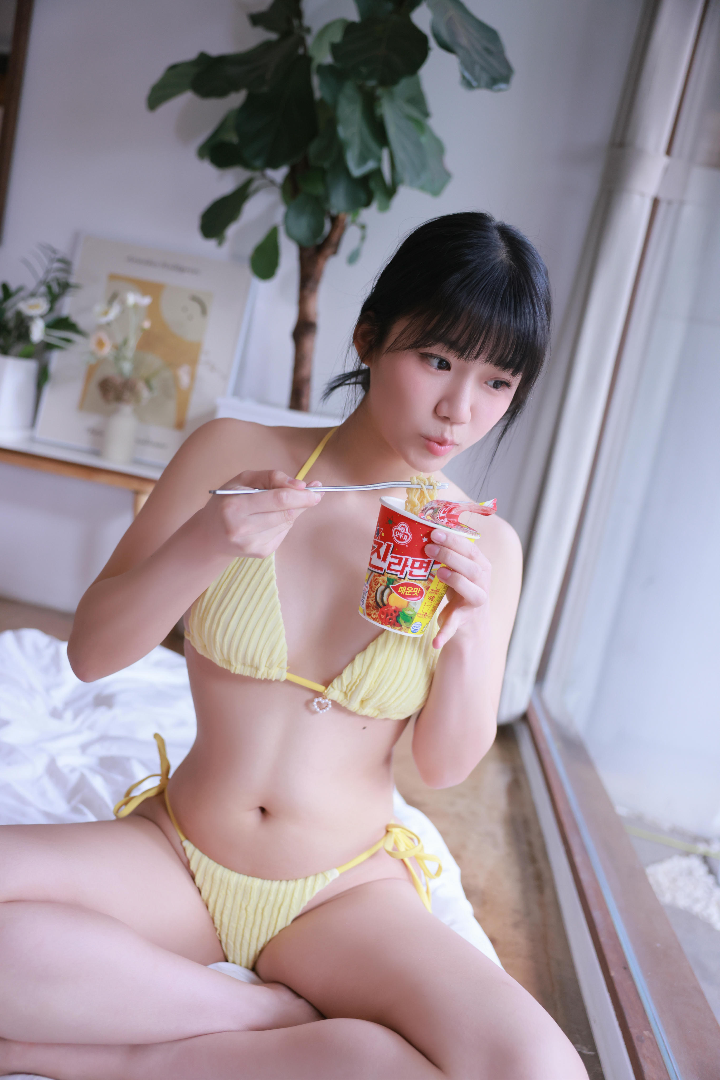 韩国写真机构-SWEETBOX NO.049 Yui Vol.39 RAMEN [125P+3V／4.16GB]-PICTURES_第4集