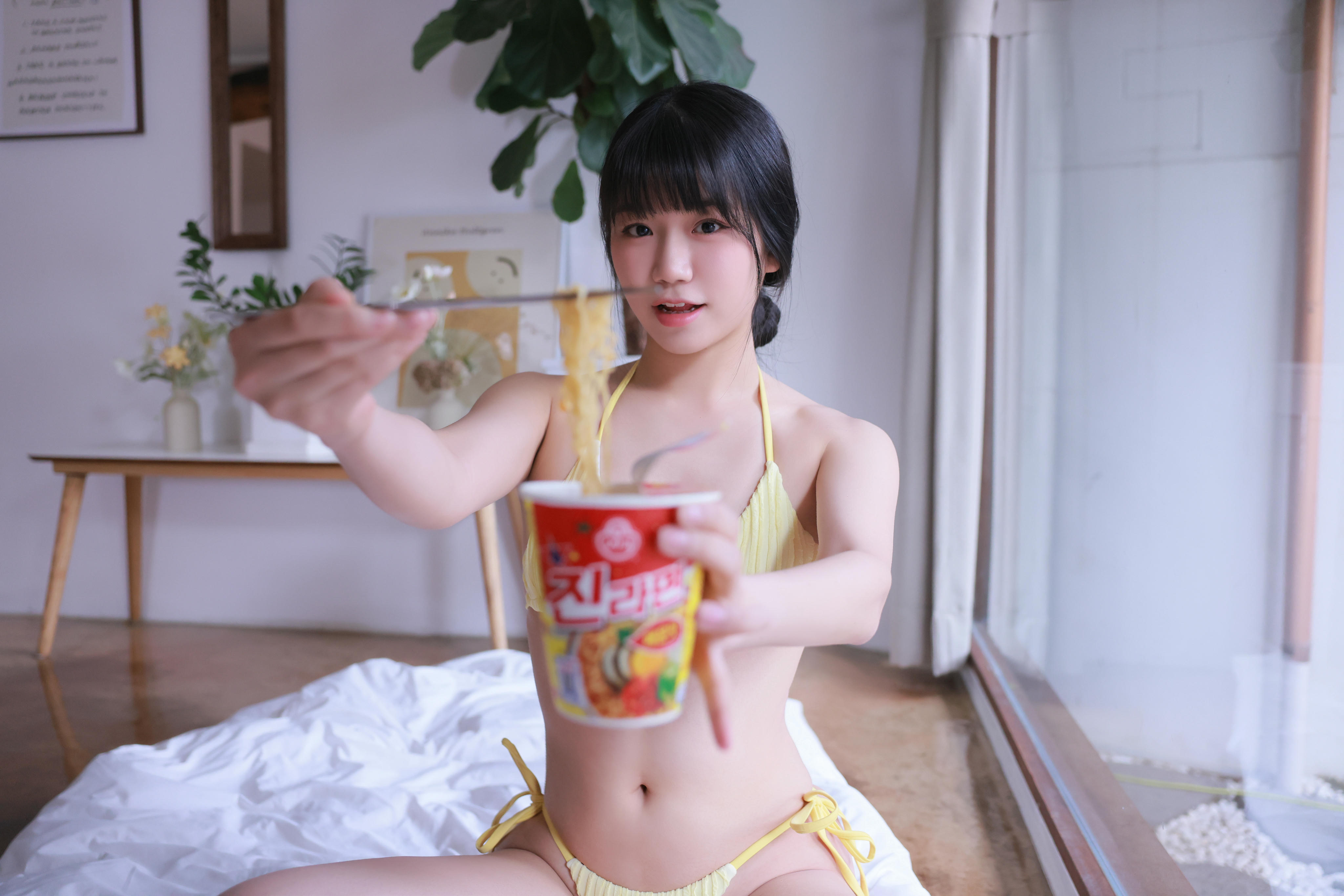 韩国写真机构-SWEETBOX NO.049 Yui Vol.39 RAMEN [125P+3V／4.16GB]-PICTURES_第4集