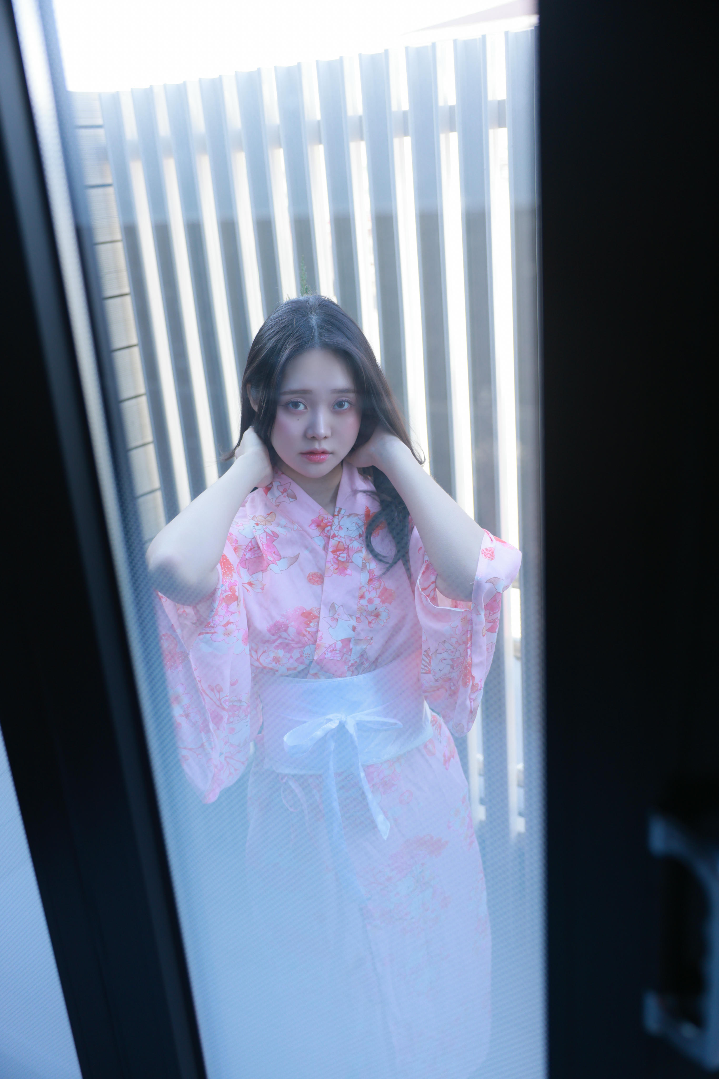 韩国写真机构-SWEETBOX NO.050 Inah Vol.40 All night [186P-3.57GB]_第1集