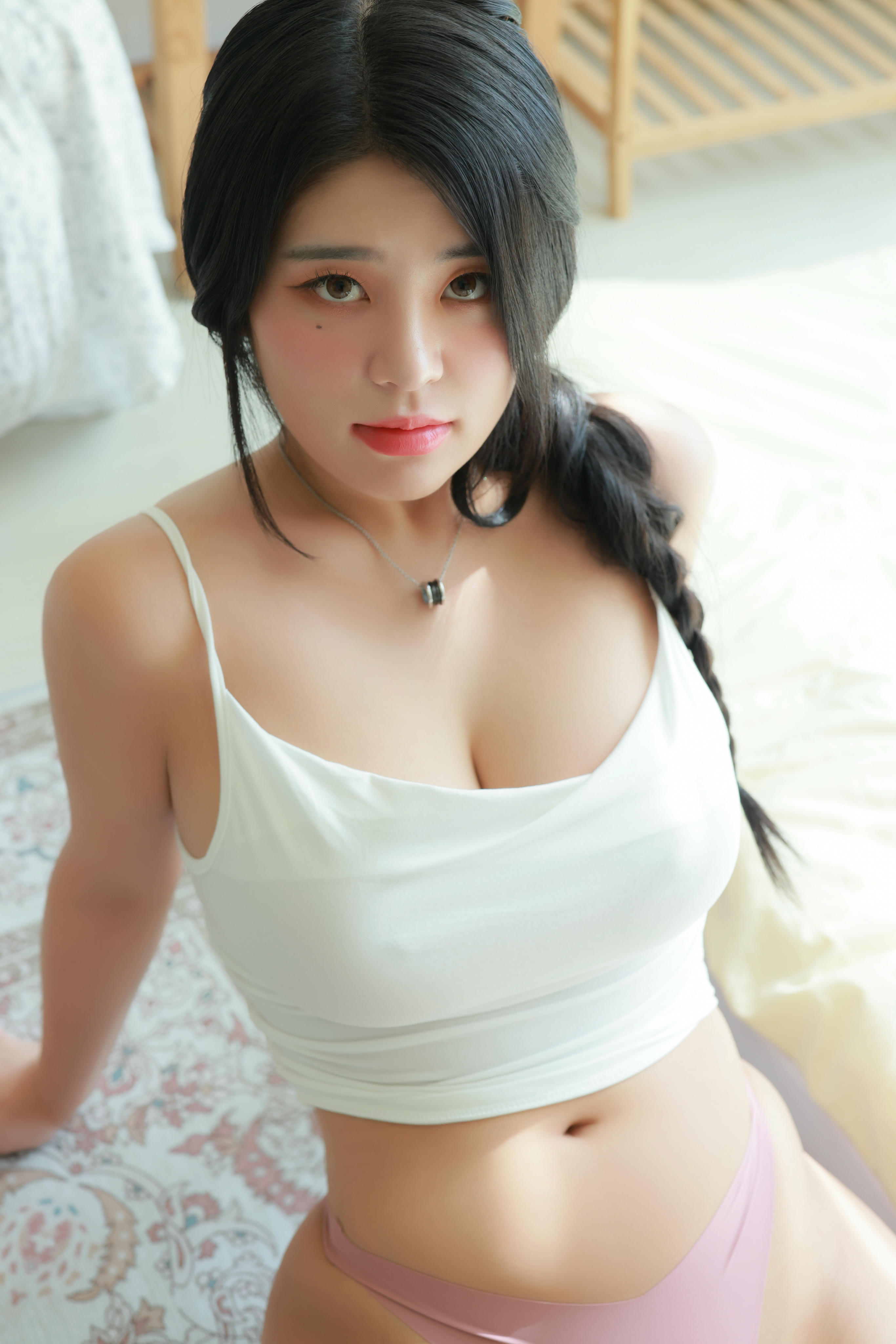 韩国写真机构-SWEETBOX NO.057 Robi Roman [70P2V-1.59GB]_第1集