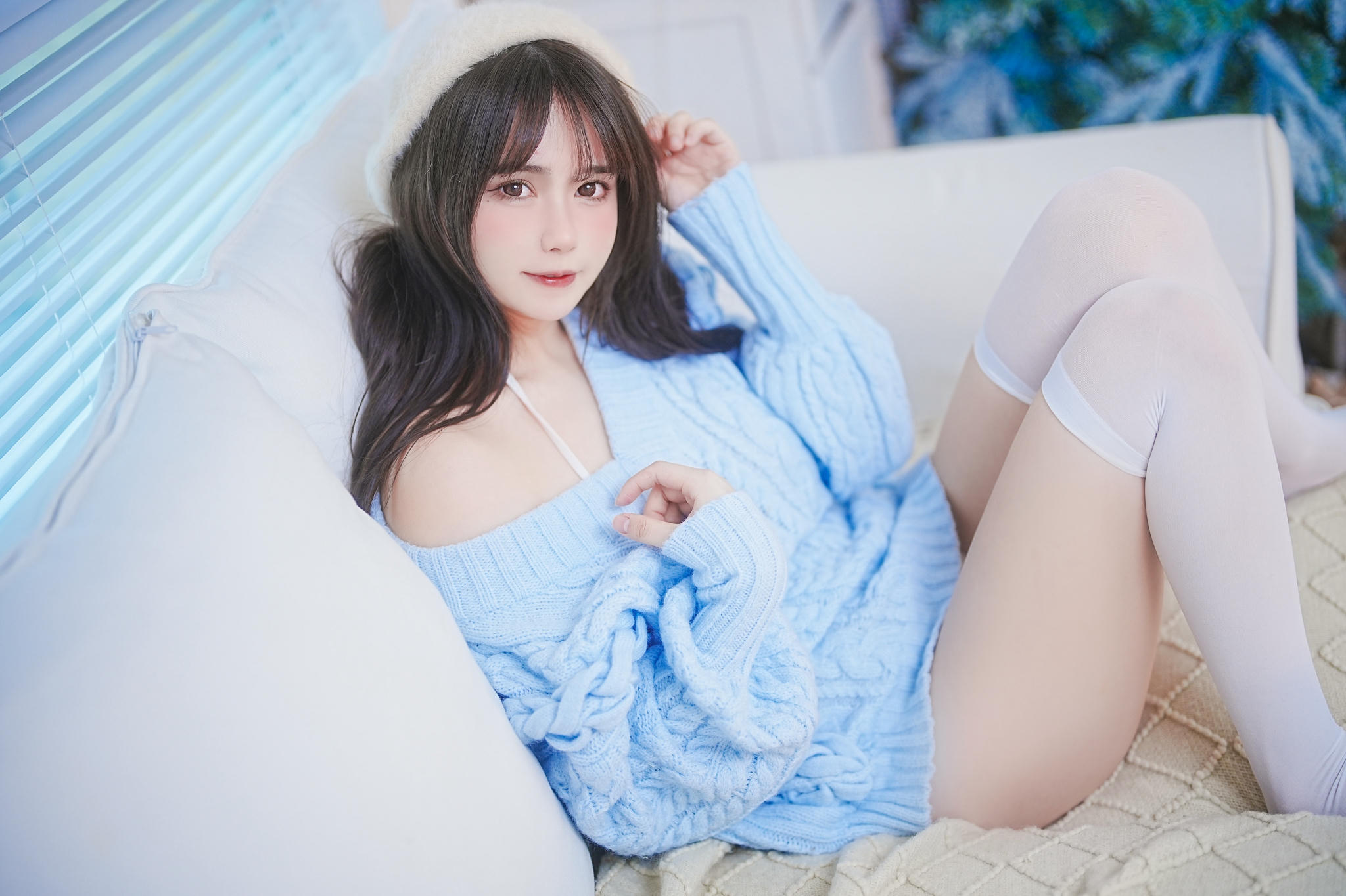 Tina很妖孽呀 NO.027 蓝色秋冬毛衣 [27P-168MB]_第1集
