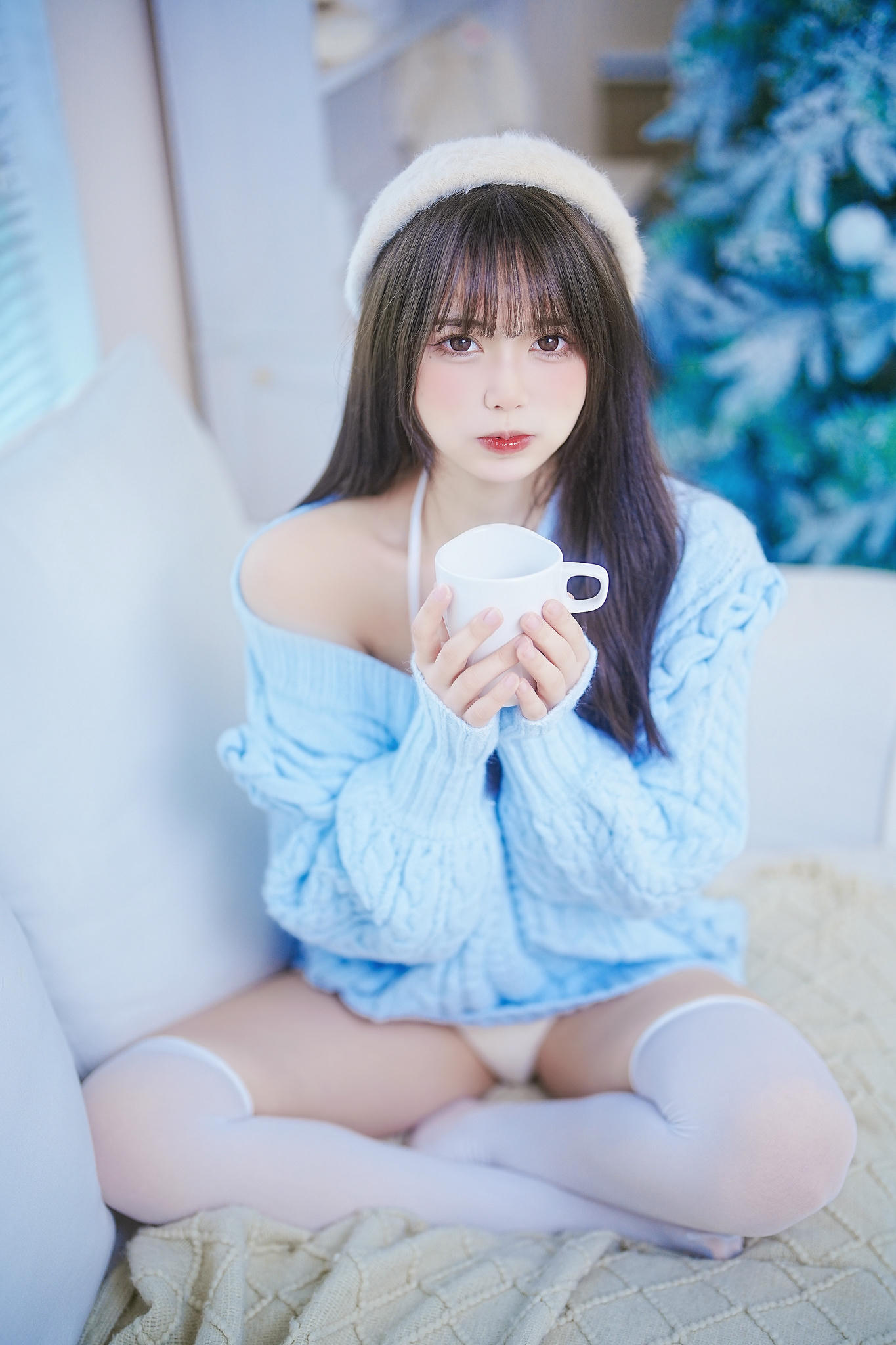 Tina很妖孽呀 NO.027 蓝色秋冬毛衣 [27P-168MB]_第1集
