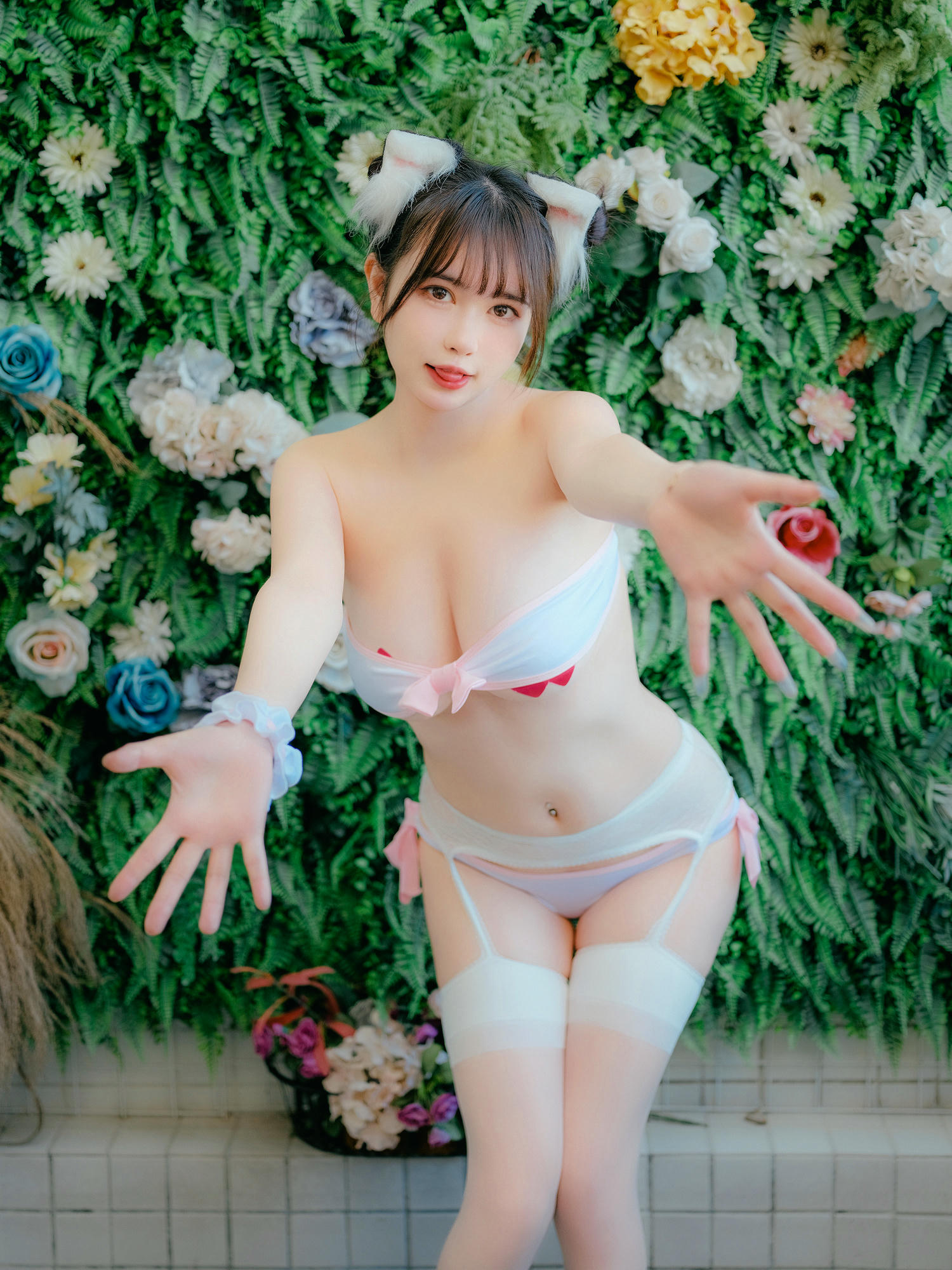 Tina很妖孽呀 NO.004 粉色吊带袜猫女友 [62P-538MB]_第3集