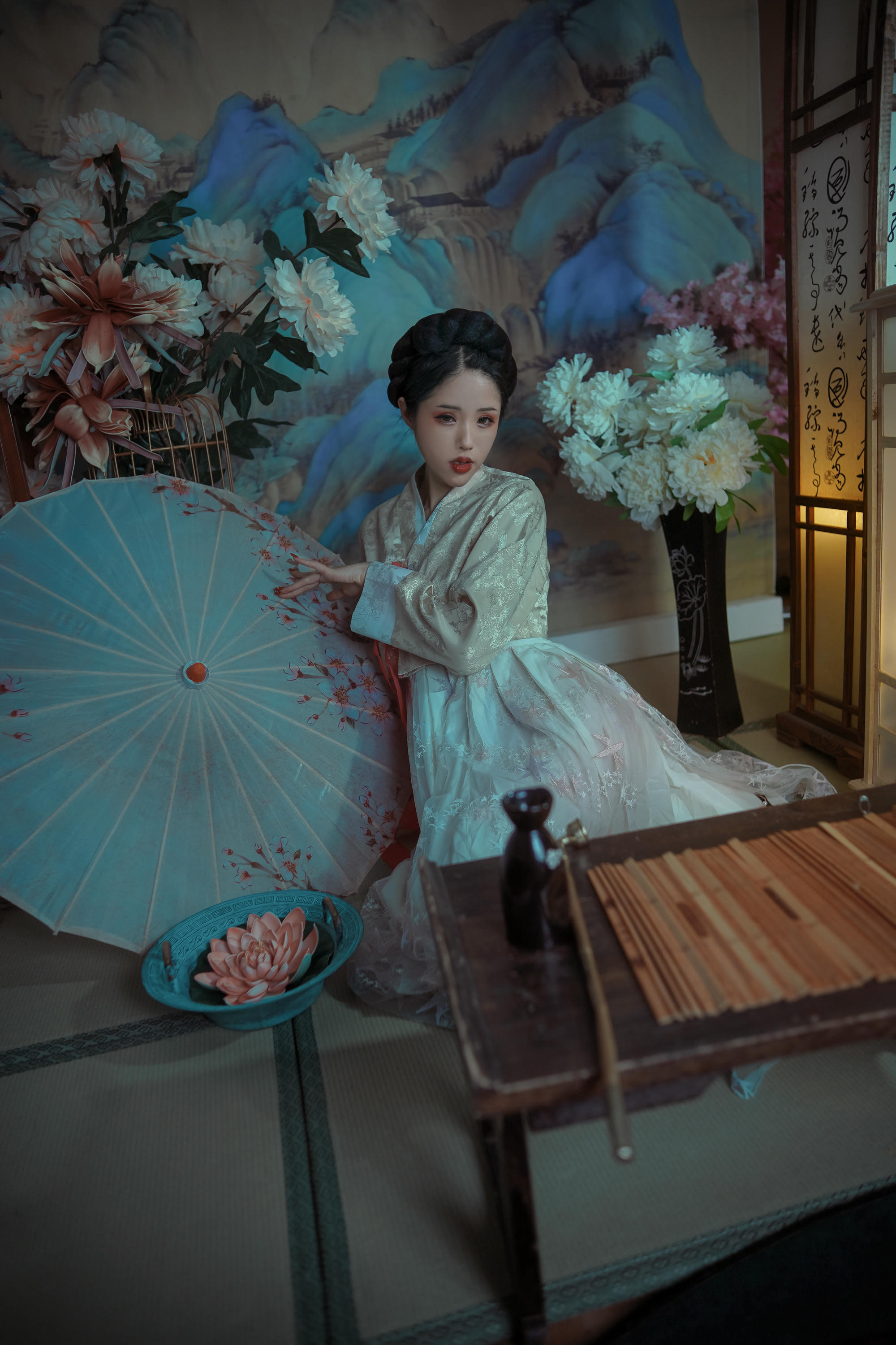 钛合金TiTi NO.038 霜花店 [55P1V-1.40G]_第1集