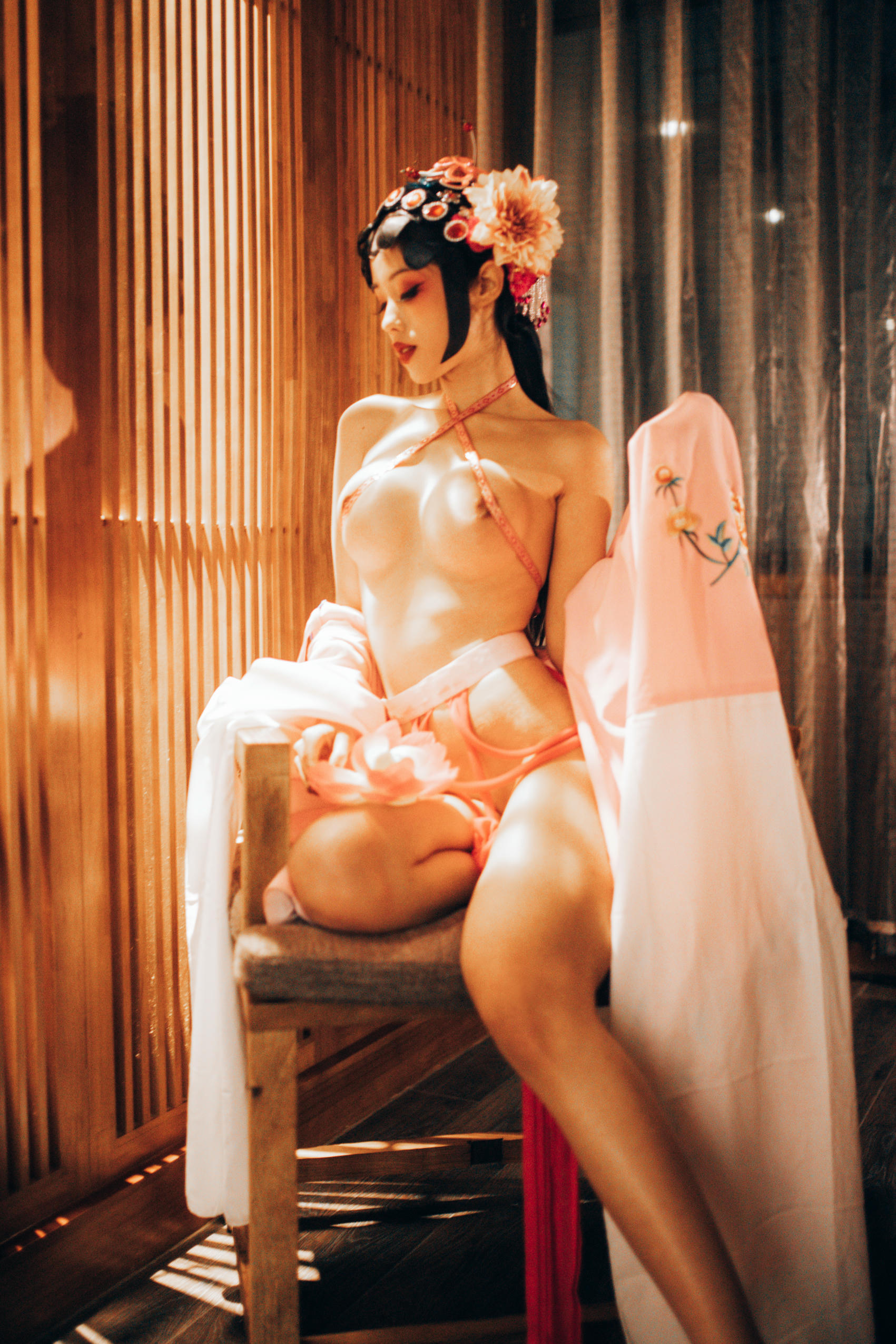 钛合金TiTi NO.074 潘金莲 [82P-1.04G]_第2集