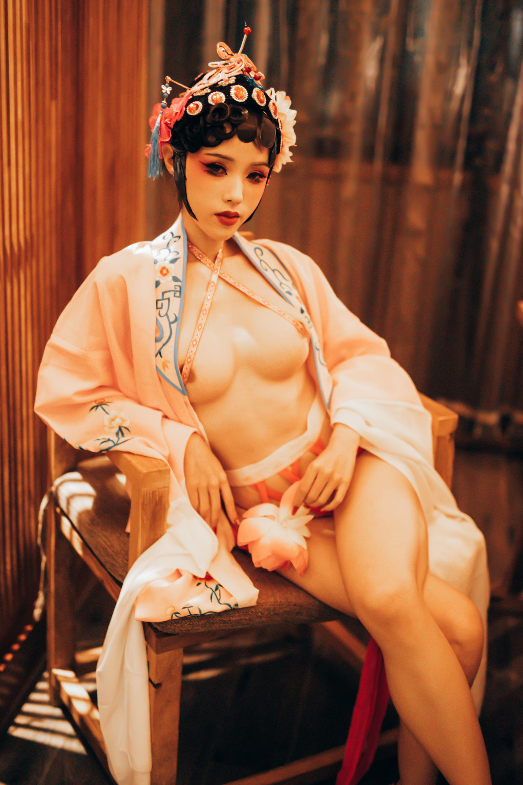 钛合金TiTi NO.074 潘金莲 [82P-1.04G]_第1集
