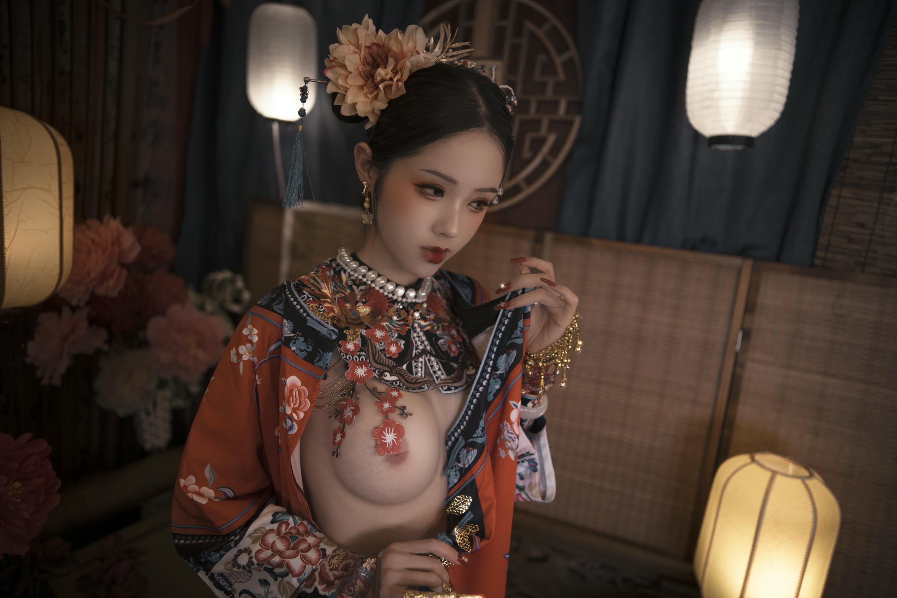 钛合金TiTi NO.076 满清服饰（绿娇红姹）[60P2V-1.51G]_第1集