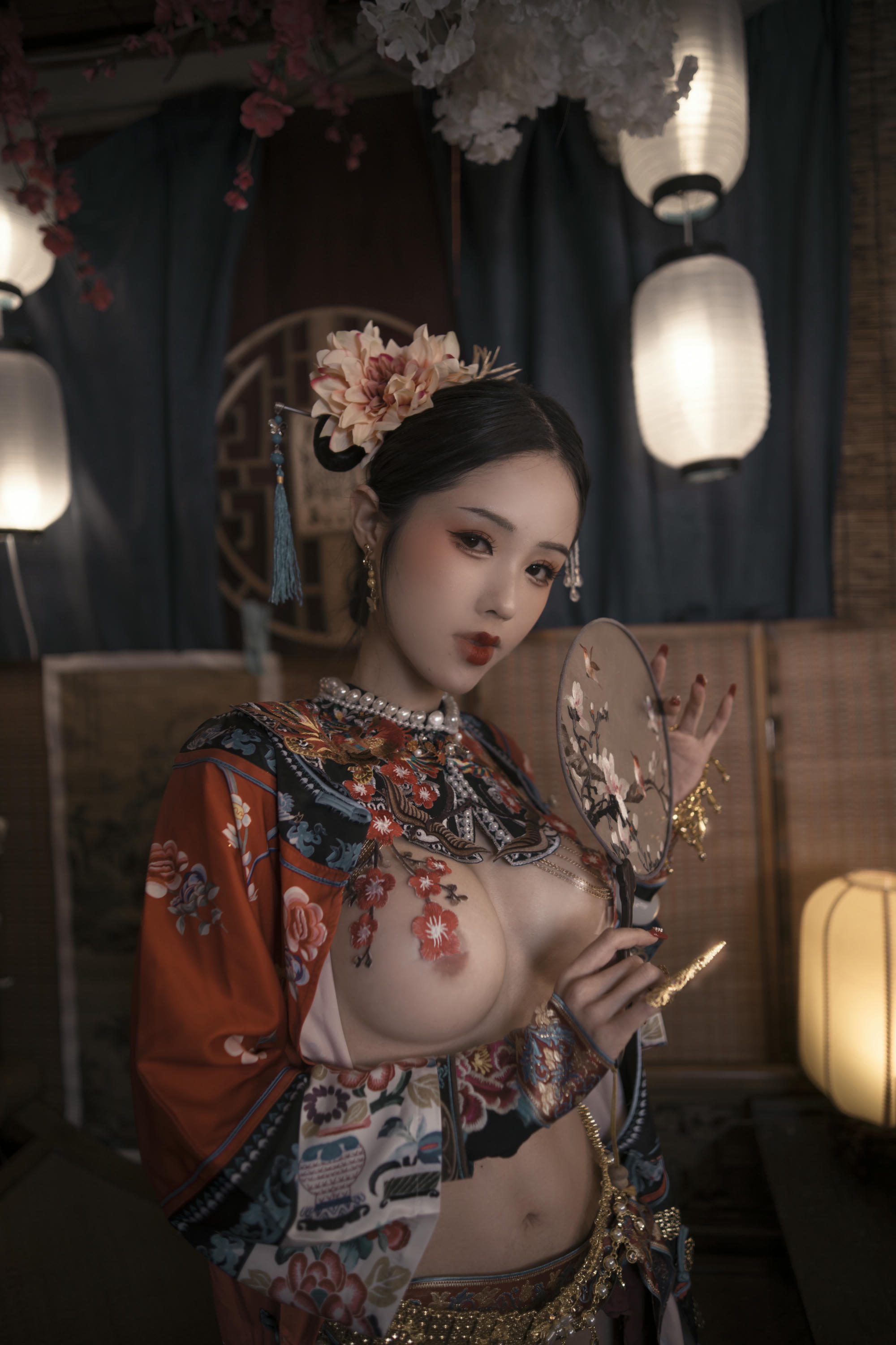 钛合金TiTi NO.076 满清服饰（绿娇红姹）[60P2V-1.51G]_第1集