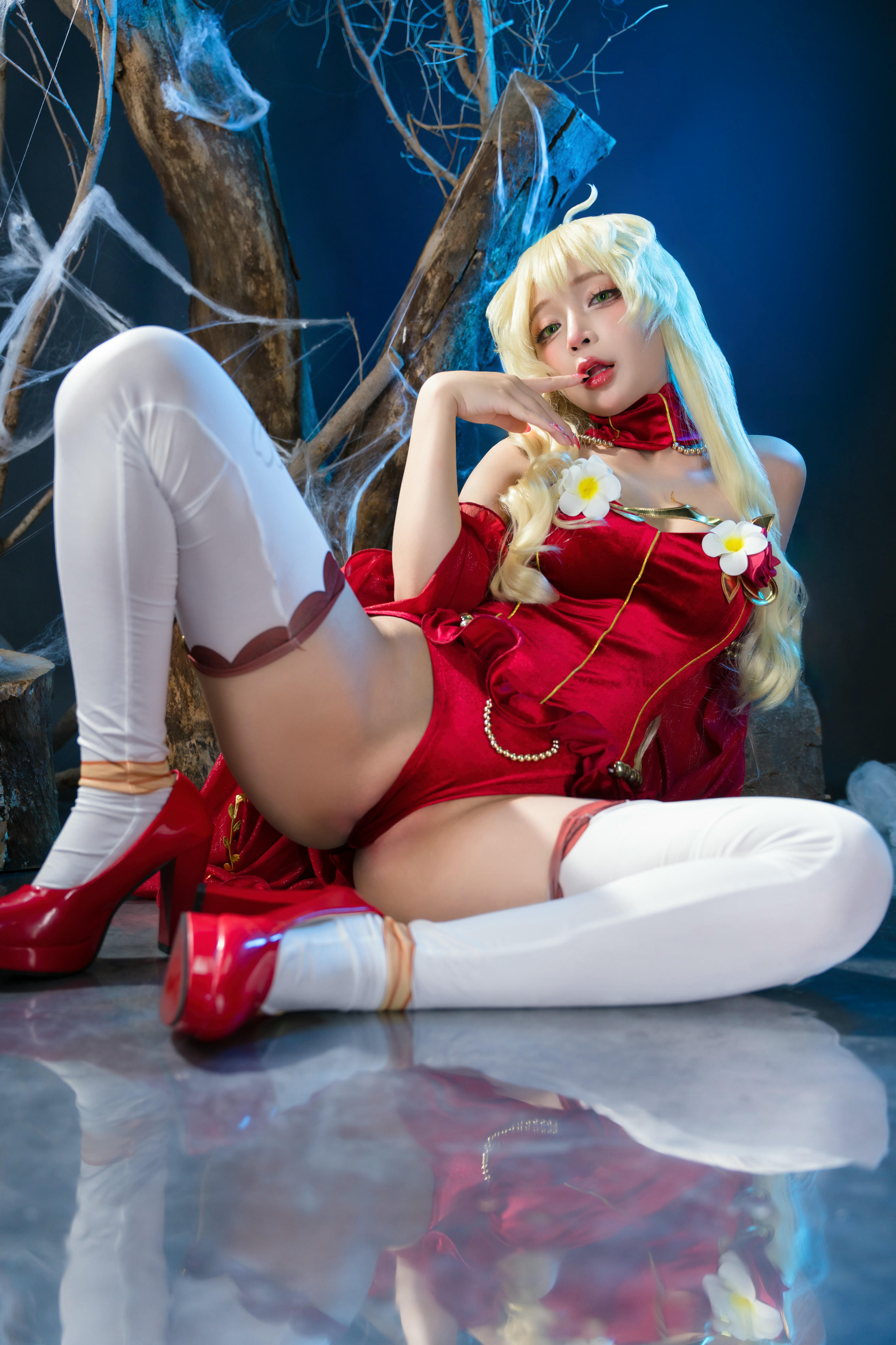 越南coser-Umeko J NO.104 Red Riding Hood [126P9V 1.96GB]-Pic_第1集