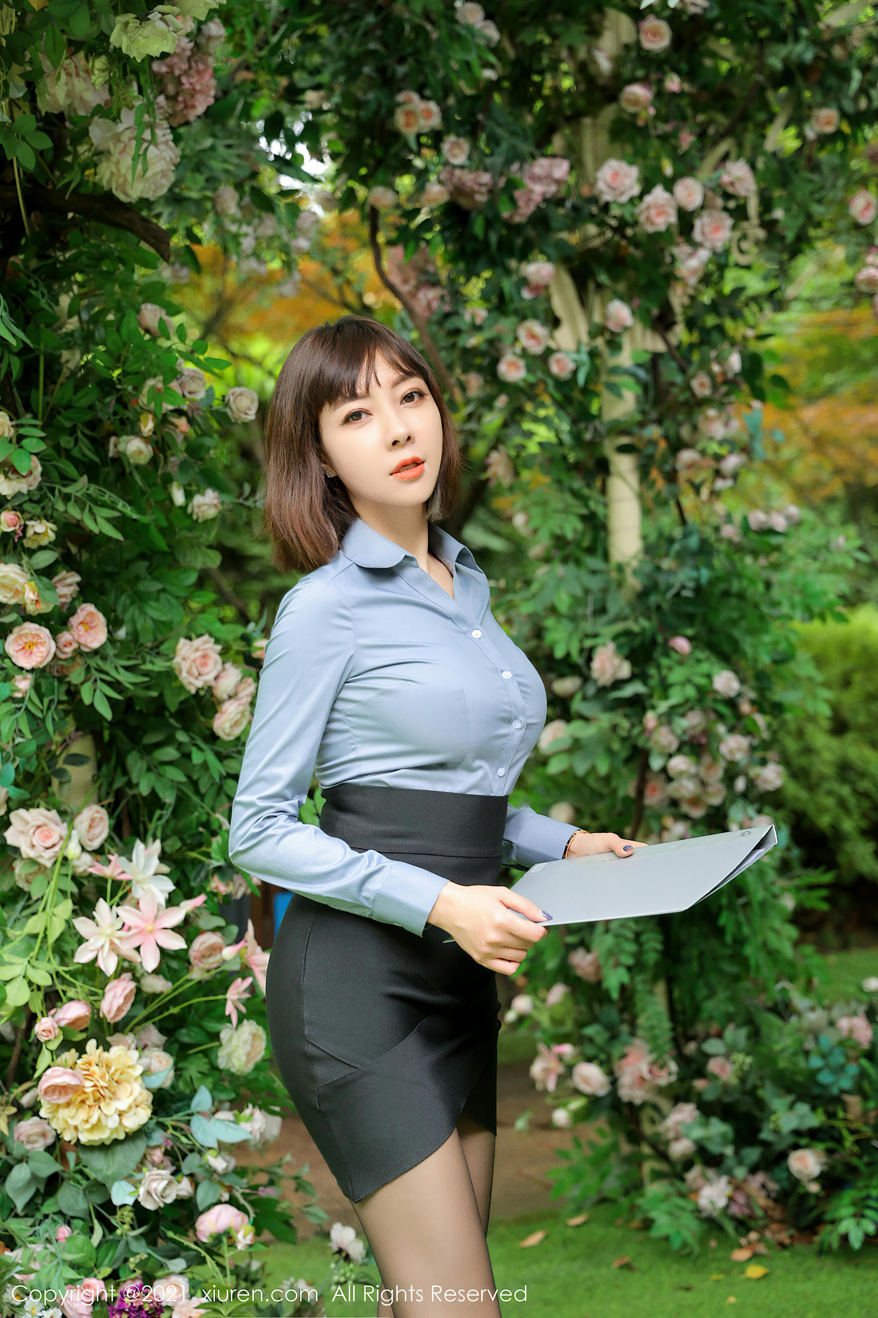 XiuRen秀人网 2021.06.02 NO.3495 果儿Victoria[73+1P／765MB]_第1集