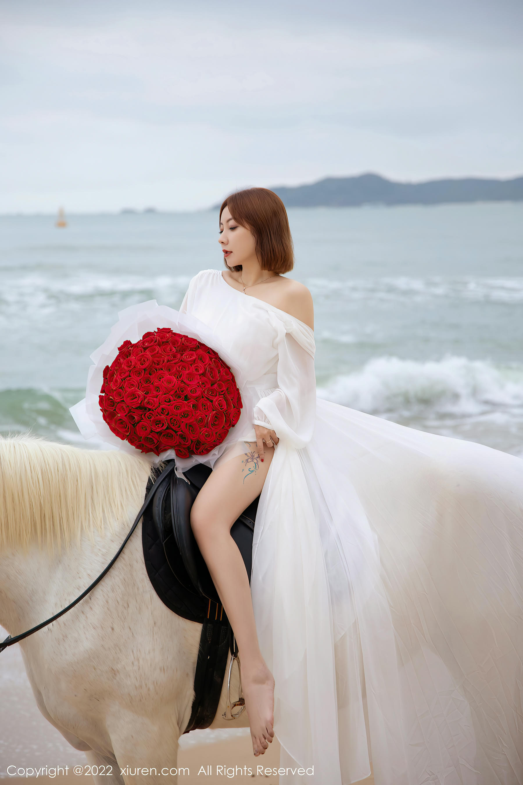 XiuRen秀人网 2022.04.12 No.4853 果儿Victoria 沙滩美臀 [40+1P359M]_第1集