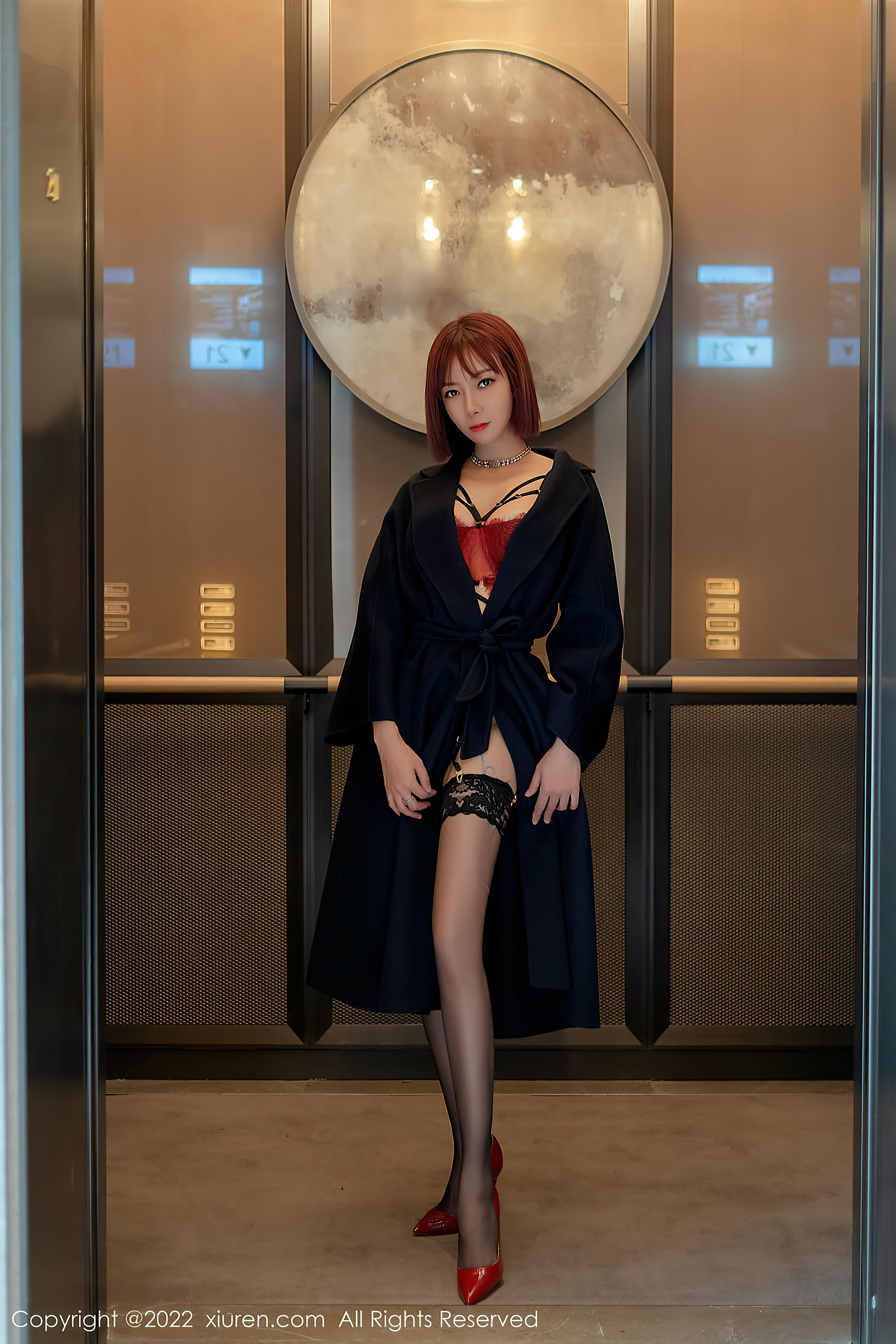 XiuRen秀人网 2022.04.19 No.4886 果儿Victoria 西双版纳旅拍 [53+1P561M]_第1集