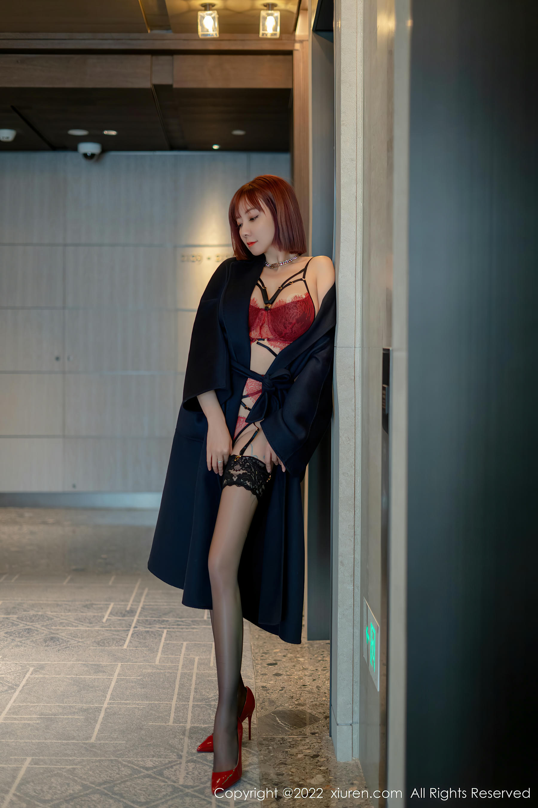 XiuRen秀人网 2022.04.19 No.4886 果儿Victoria 西双版纳旅拍 [53+1P561M]_第1集