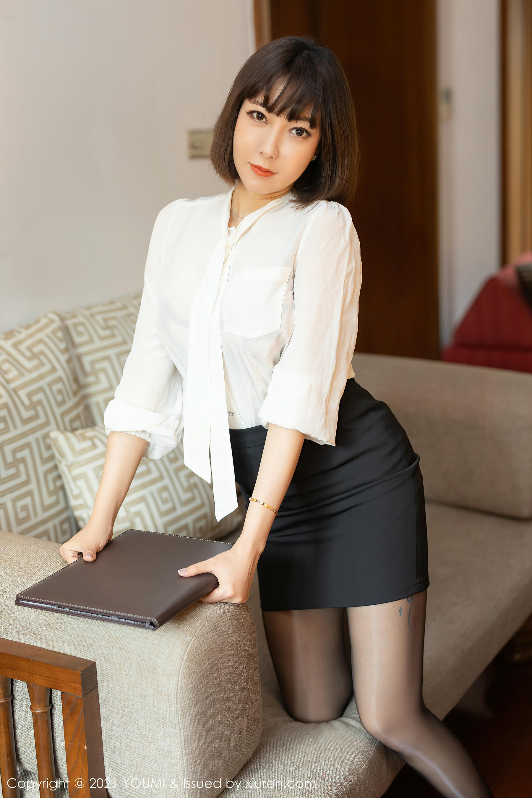 YouMi尤蜜荟 2021.07.02 VOL.662 果儿Victoria[76+1P／677MB]_第1集