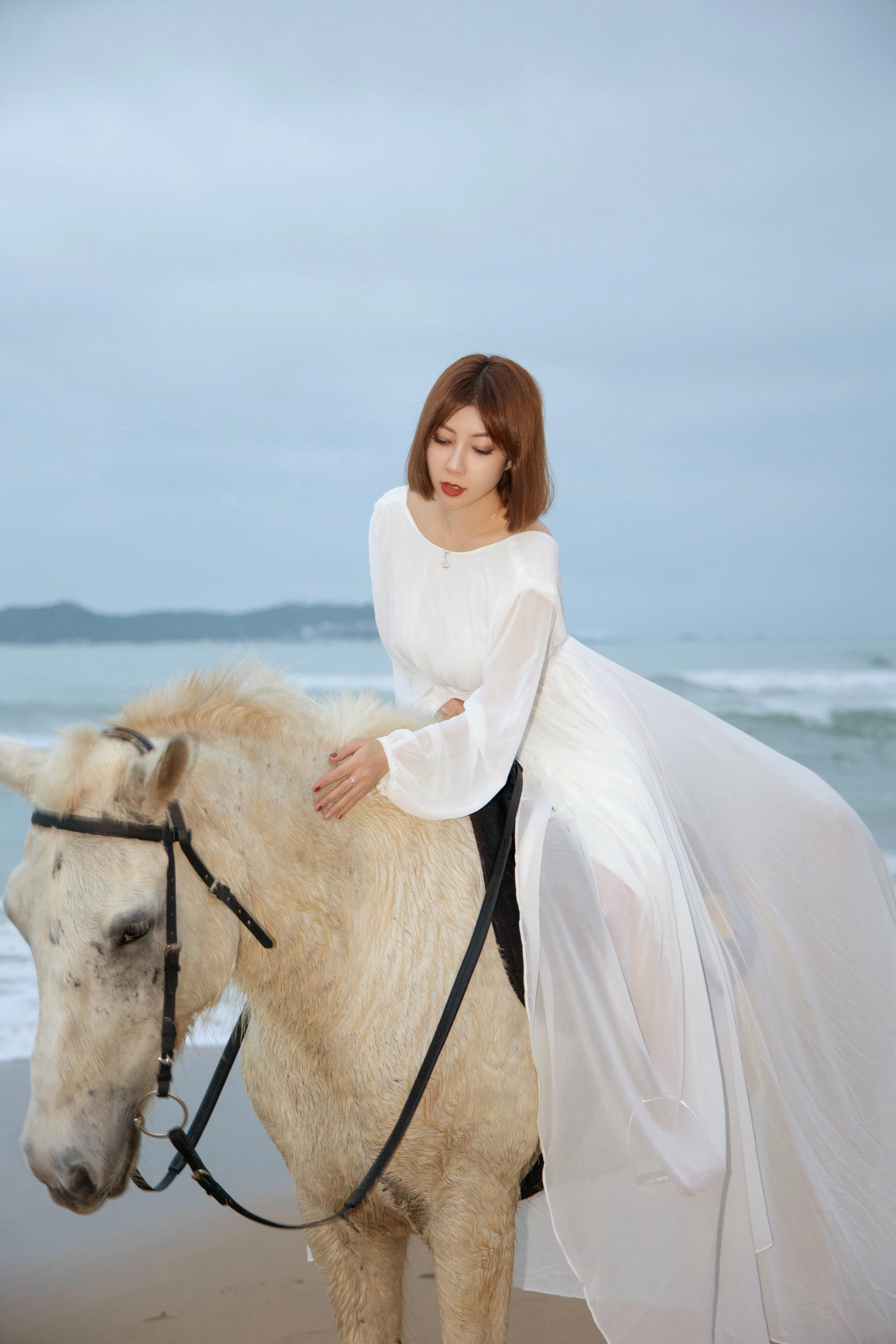 果儿Victoria 公主与野兽 [36P／291MB]_第1集