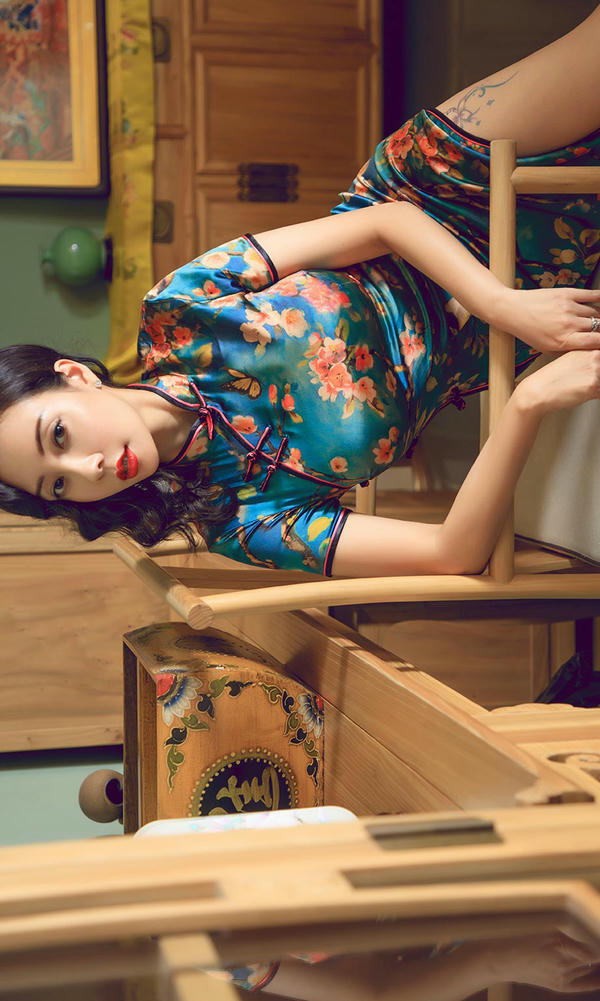 爱尤物 2019 NO.1603 果儿Victoria—很久以前我爱你[35P／39M]_第2集