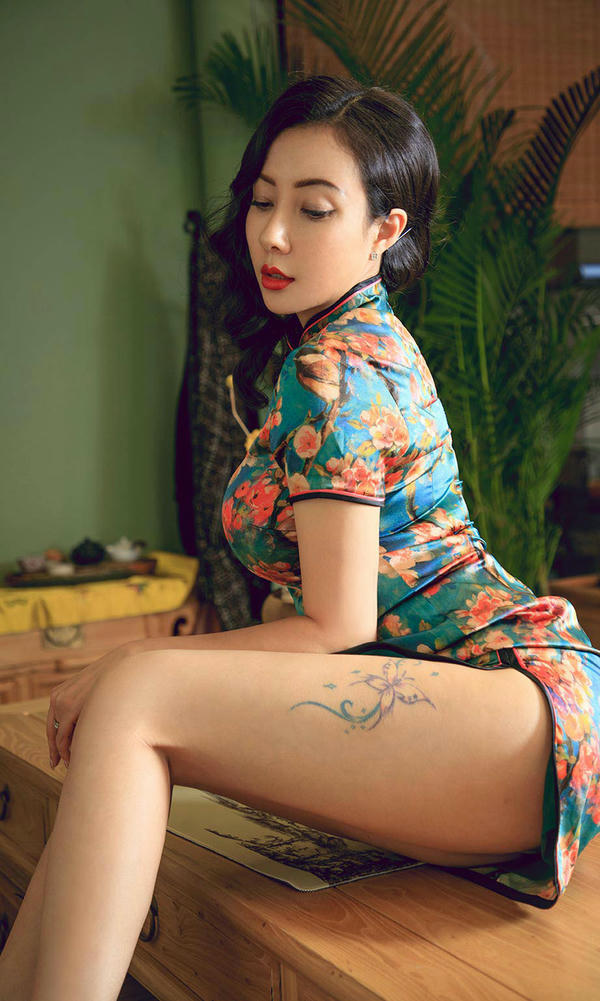 爱尤物 2019 NO.1603 果儿Victoria—很久以前我爱你[35P／39M]_第2集