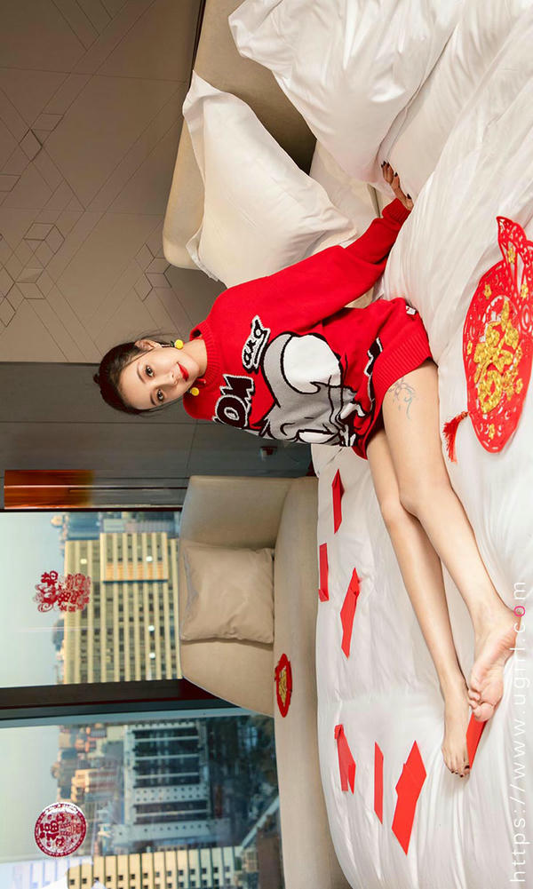 爱尤物 2020 NO.1711 果儿Victoria—新年快乐[35P／36.5M]_第1集