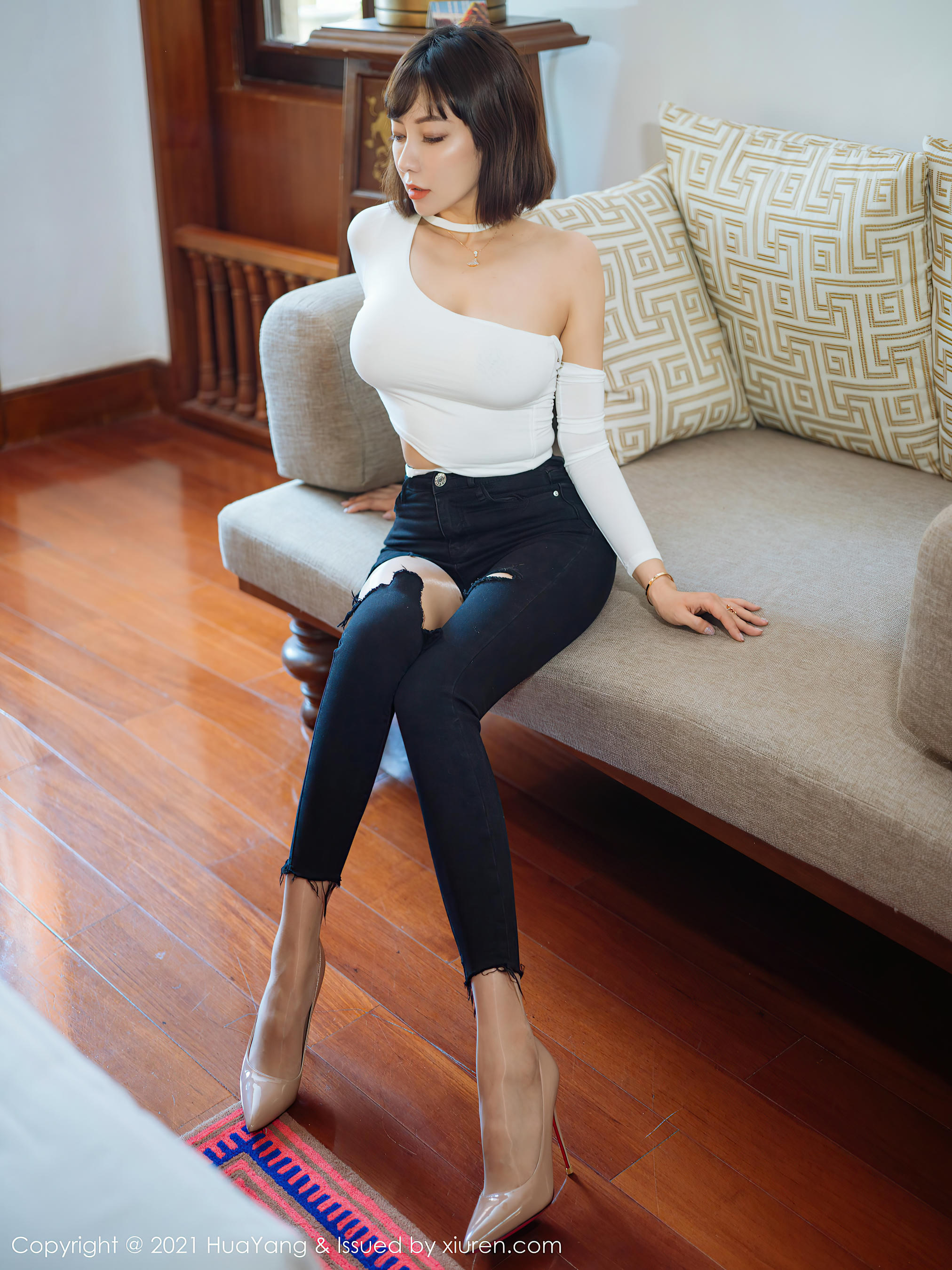 HuaYang花漾 2021.06.16 VOL.414 果儿Victoria[50+1P／579MB]_第1集