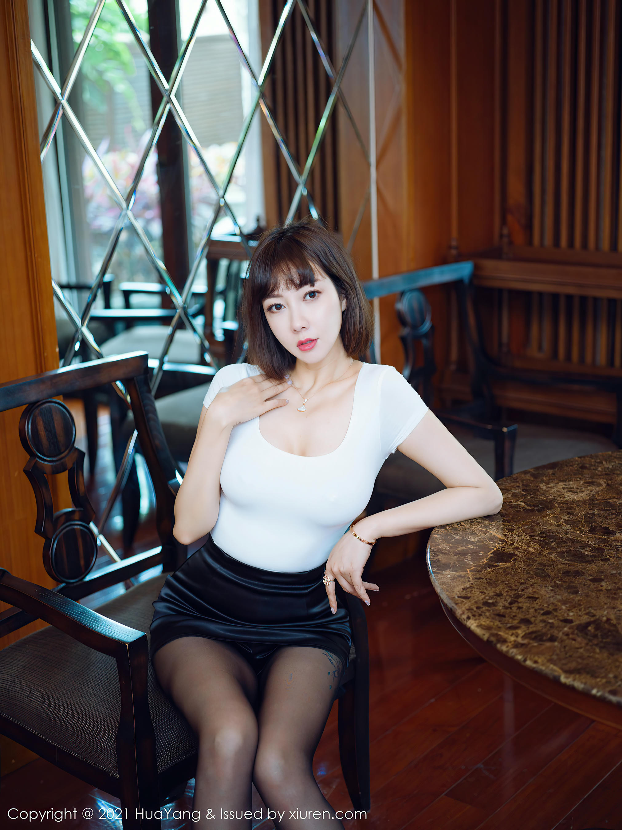 HuaYang花漾 2021.09.22 VOL.452 果儿Victoria [47+1P557MB]_第1集
