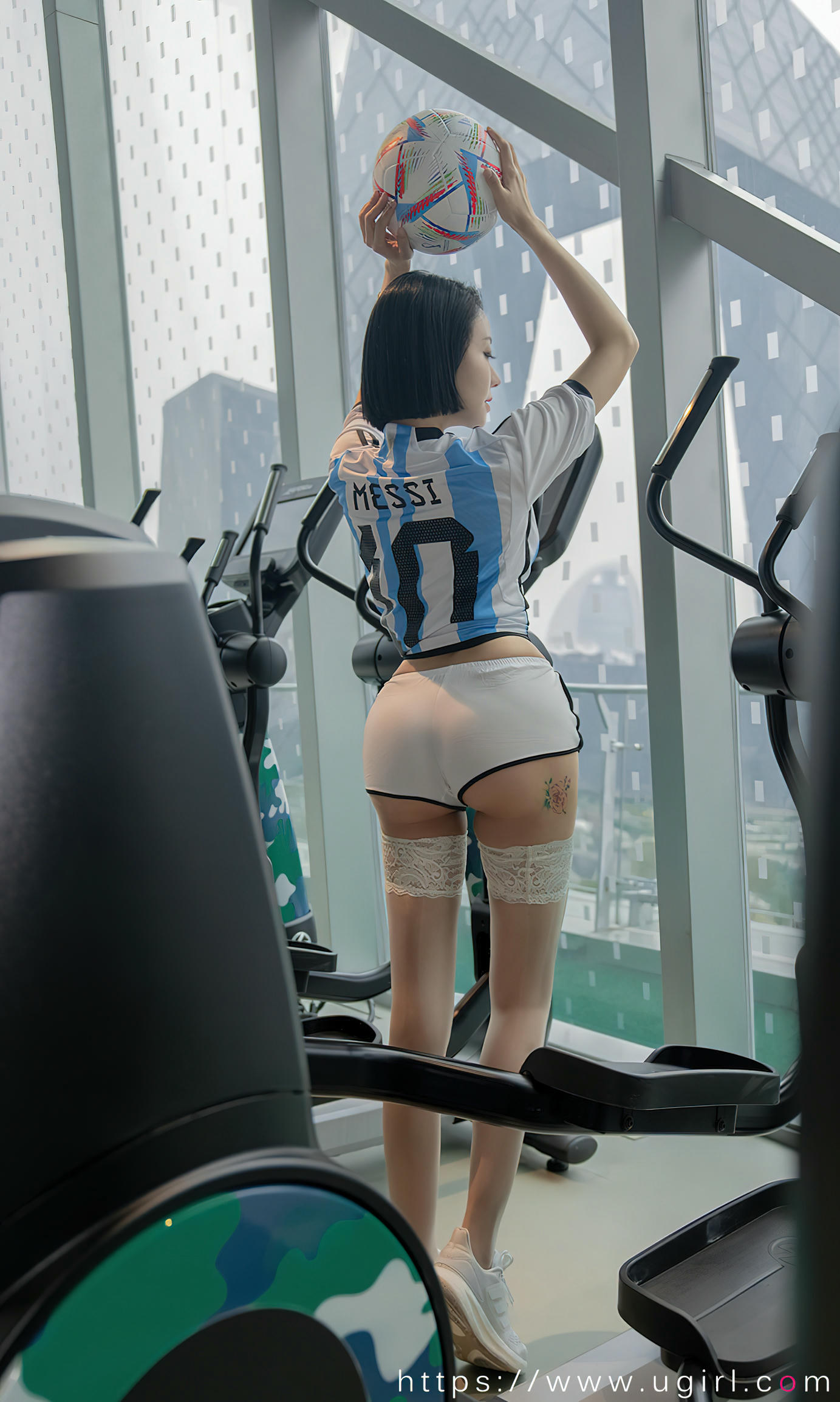 Ugirls爱尤物 2022 NO.2466 果儿Victoria 共度世界杯[35P／68.4MB]_第1集