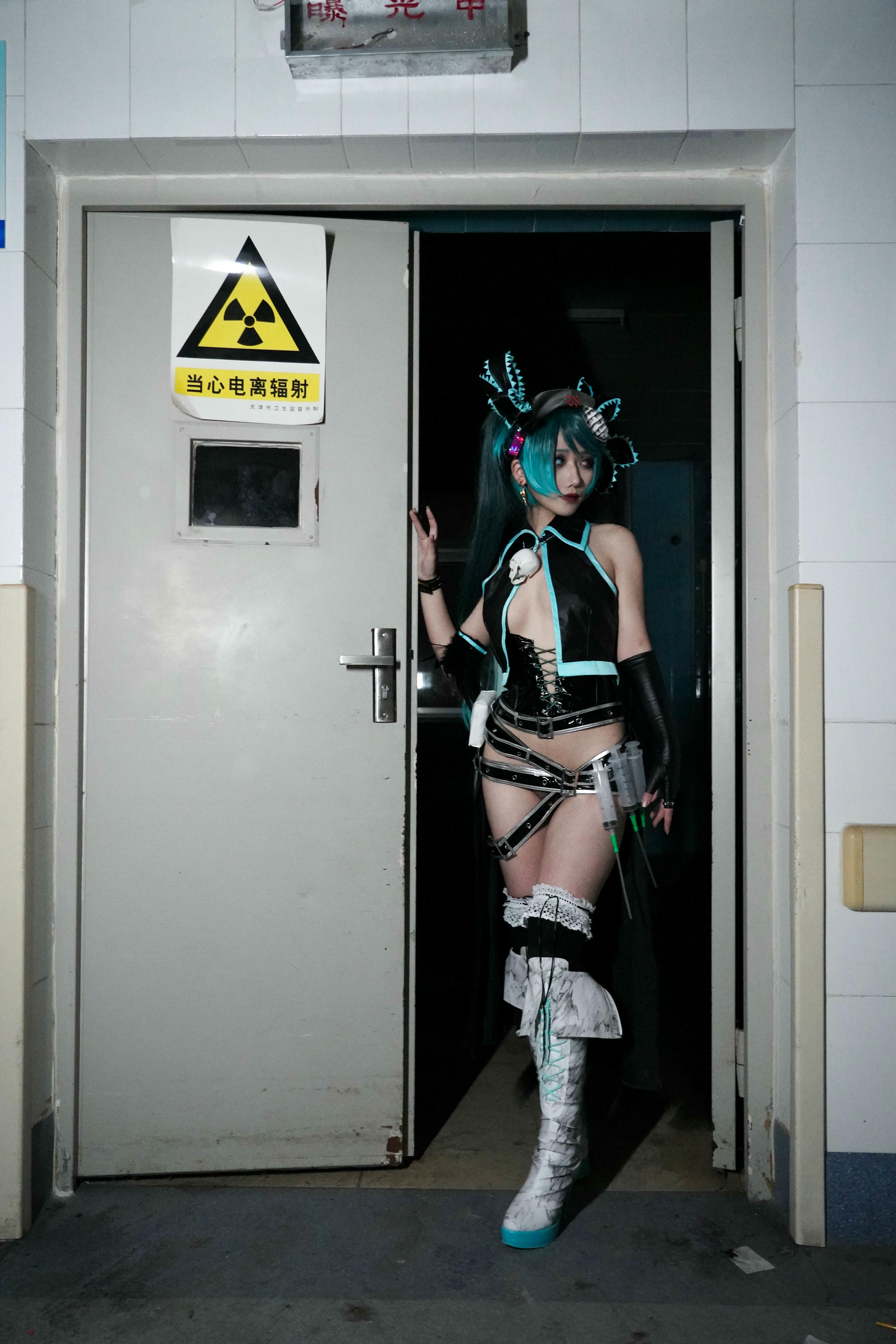 絞肉姬Walküre NO.013 骸音·囚人与纸飞机[44P-154.6M]_第1集